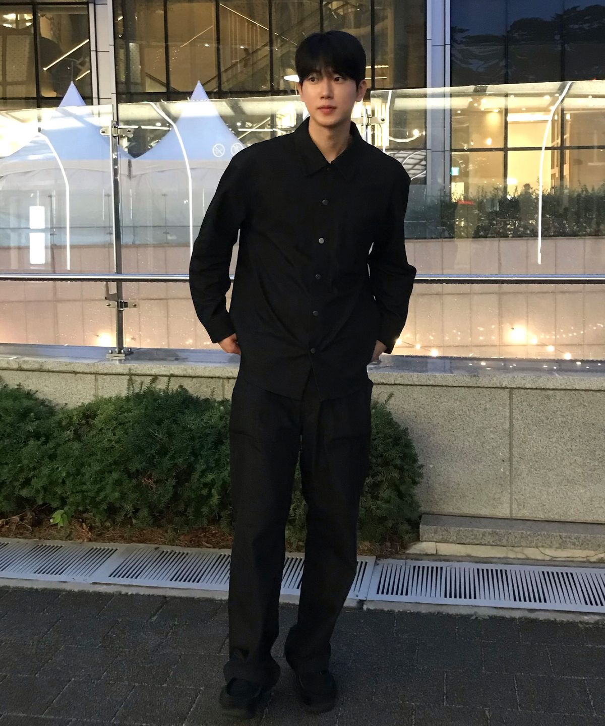 마인드브릿지(MINDBRIDGE) [COUTURE]블랙 데님 라이크 오버핏 긴팔 셔츠