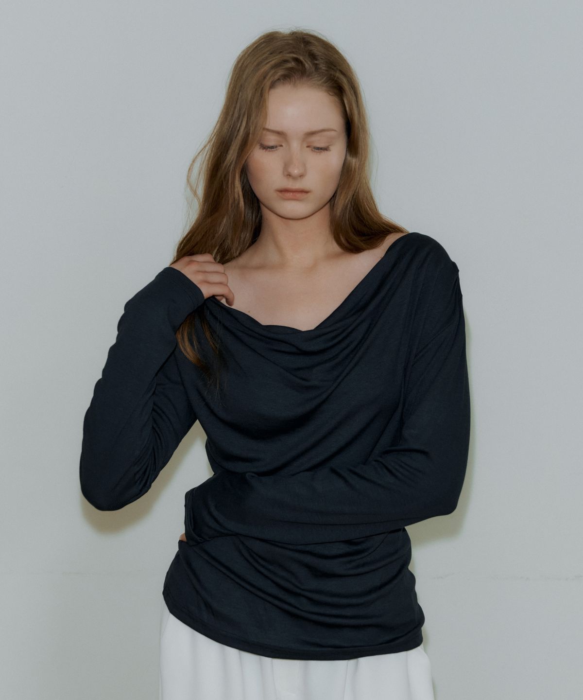 리올그(REORG) PAP DRAPE LONG SLEEVE T-SHIRT DARK GREY