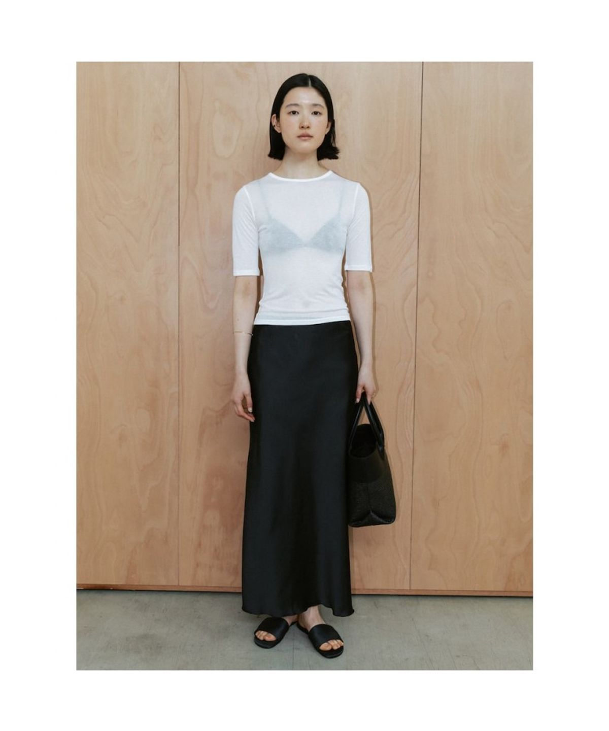 디애퍼처(THE APERTURE) Sheer Fitted Top  White (TA6742A061)