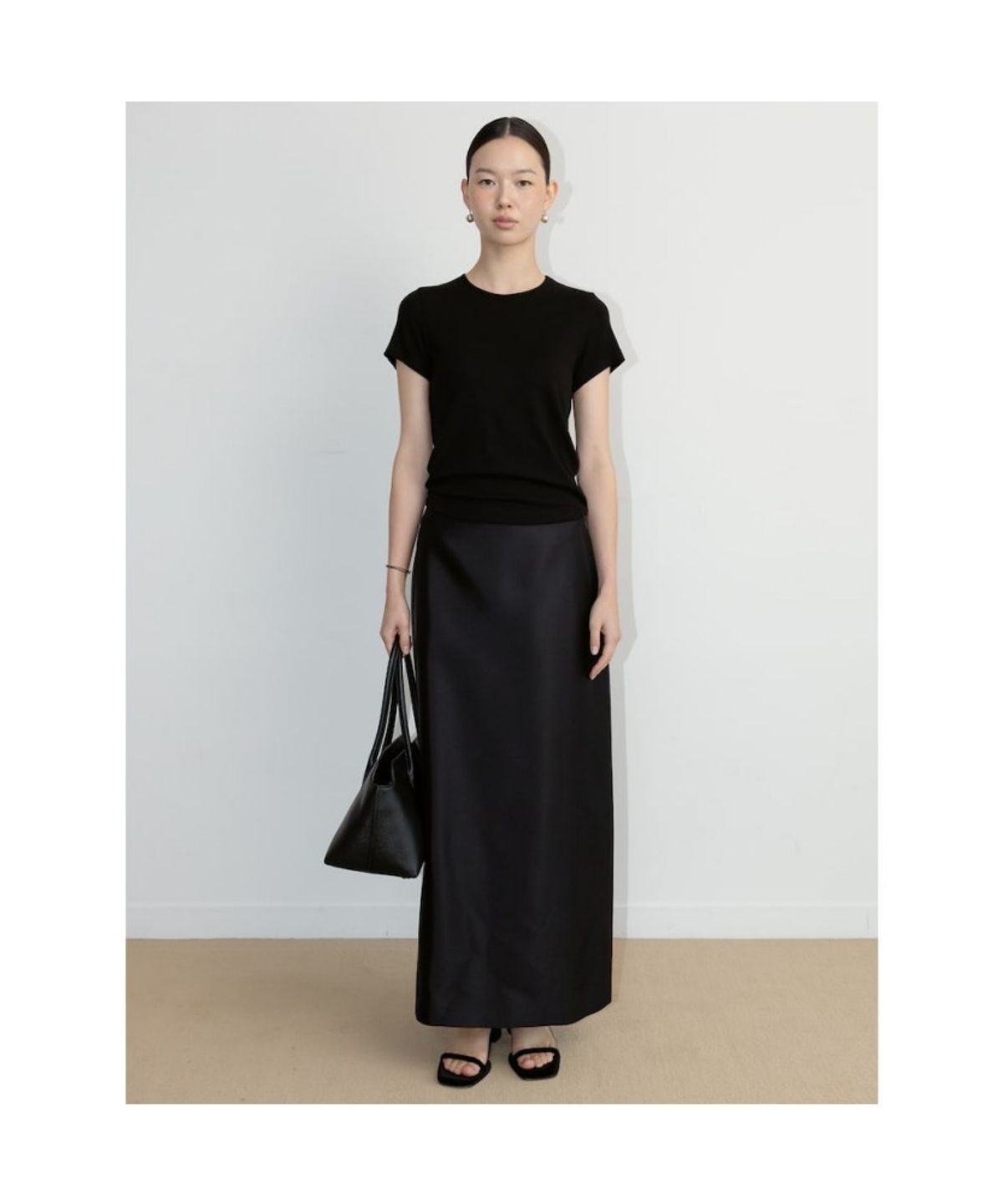 디애퍼처(THE APERTURE) Fresco Ribbed Top  Black (TA6742A155)