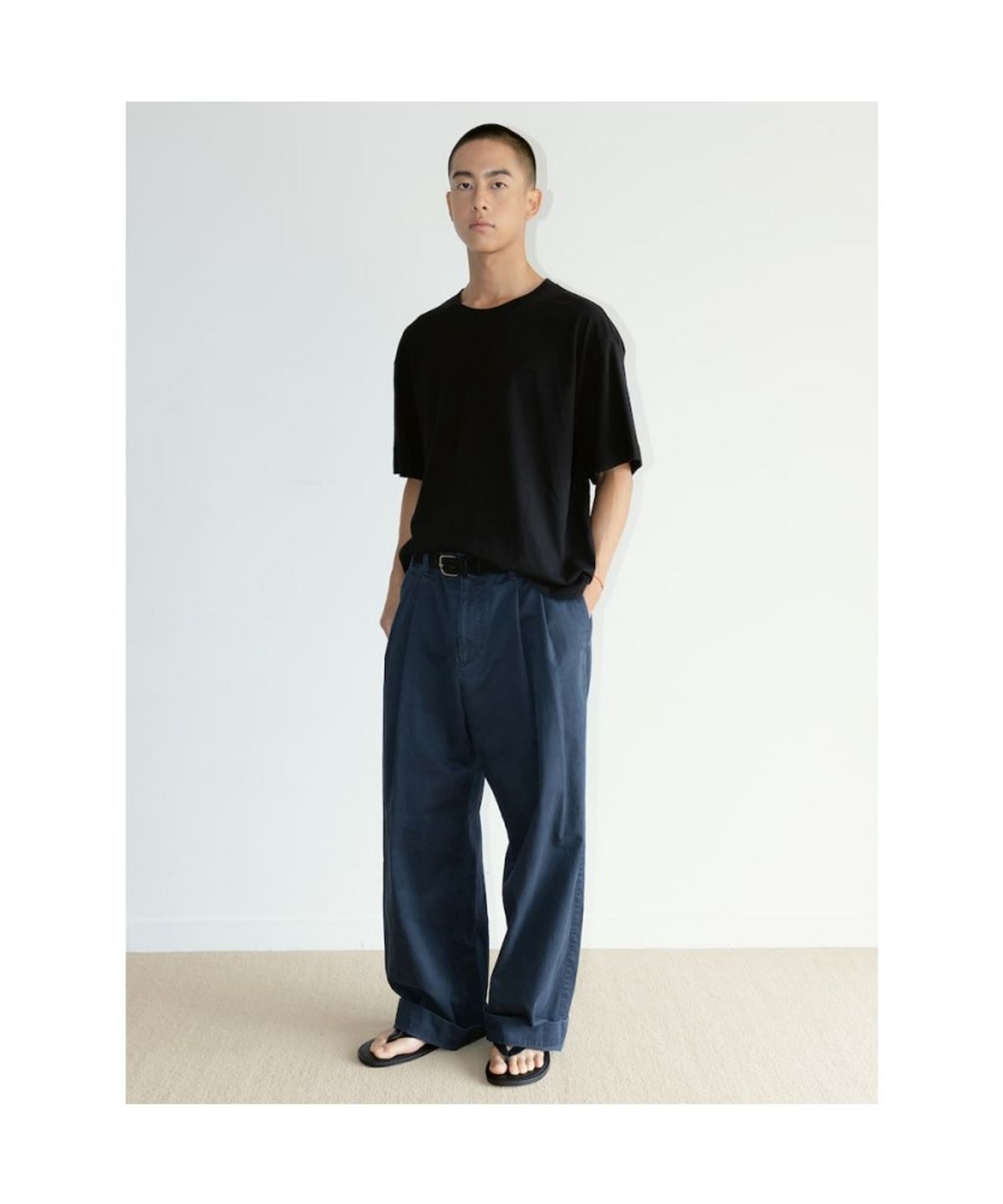 디애퍼처(THE APERTURE) [Unisex] Cotton Crop TShirt  Black (TA6742U045)