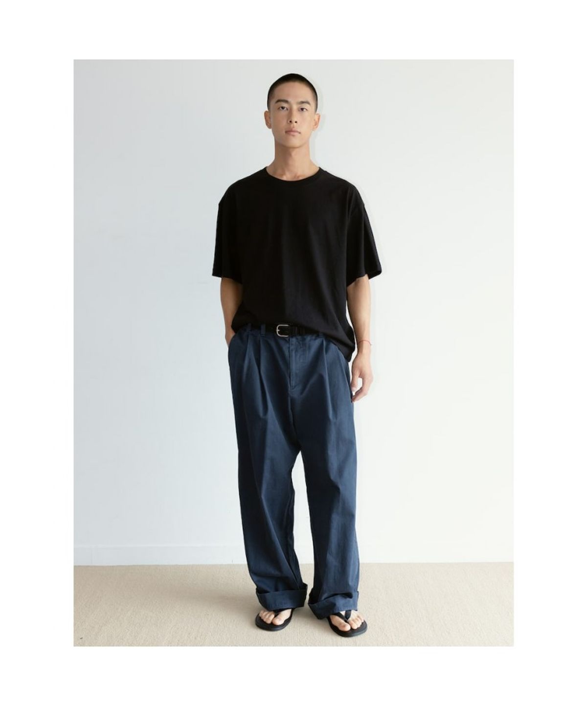 디애퍼처(THE APERTURE) [Unisex] Cotton Crop TShirt  Black (TA6742U045)