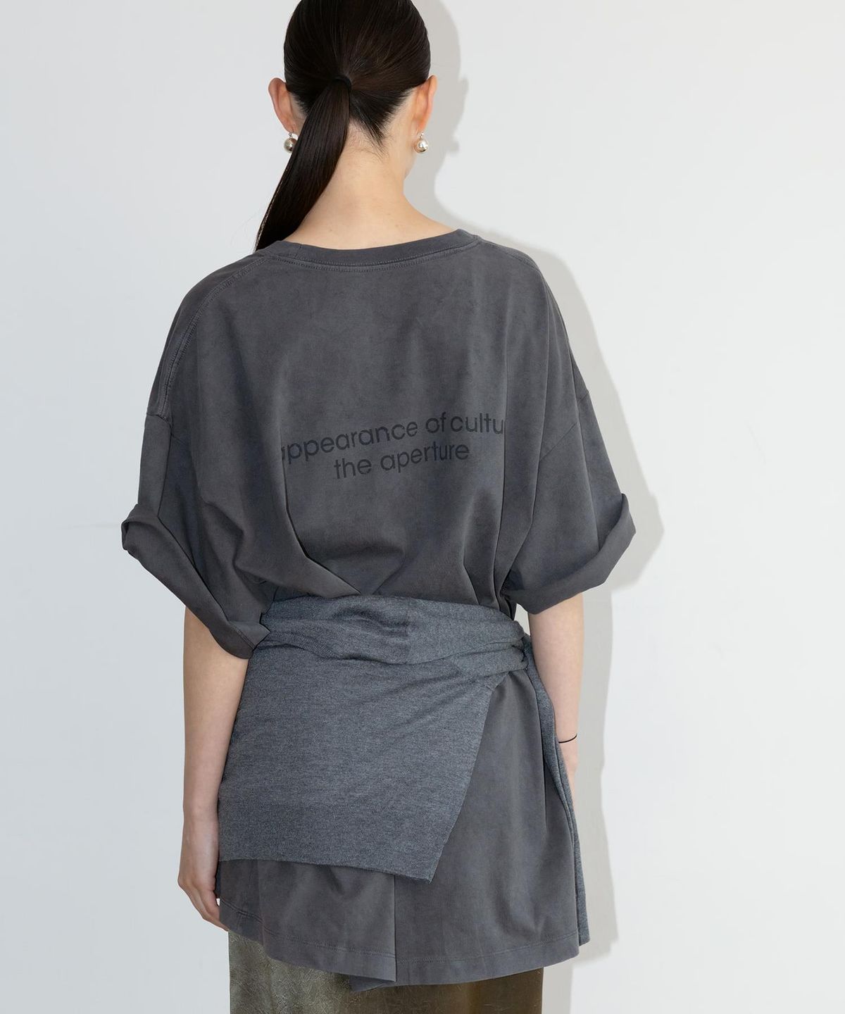 디애퍼처(THE APERTURE) [Unisex] Aperture Logo Dyeing TShirt  Ash (TA6742U034)