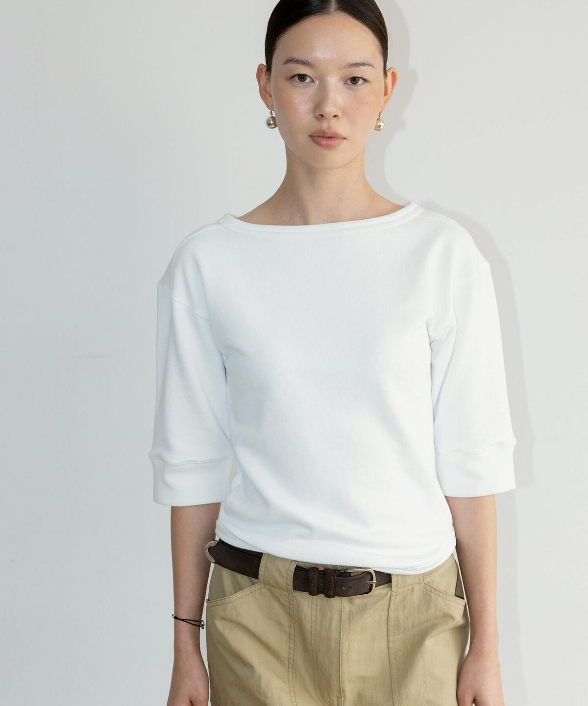 디애퍼처(THE APERTURE) Nelson BoatNeck Top  White (TA6741A021)
