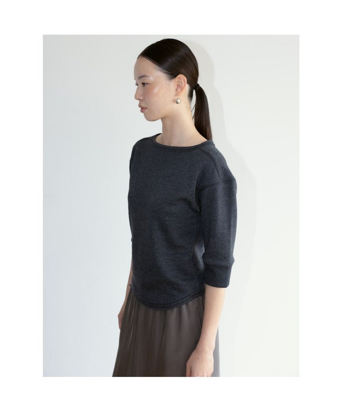디애퍼처(THE APERTURE) Nelson BoatNeck Top  Ash (TA6741A024)