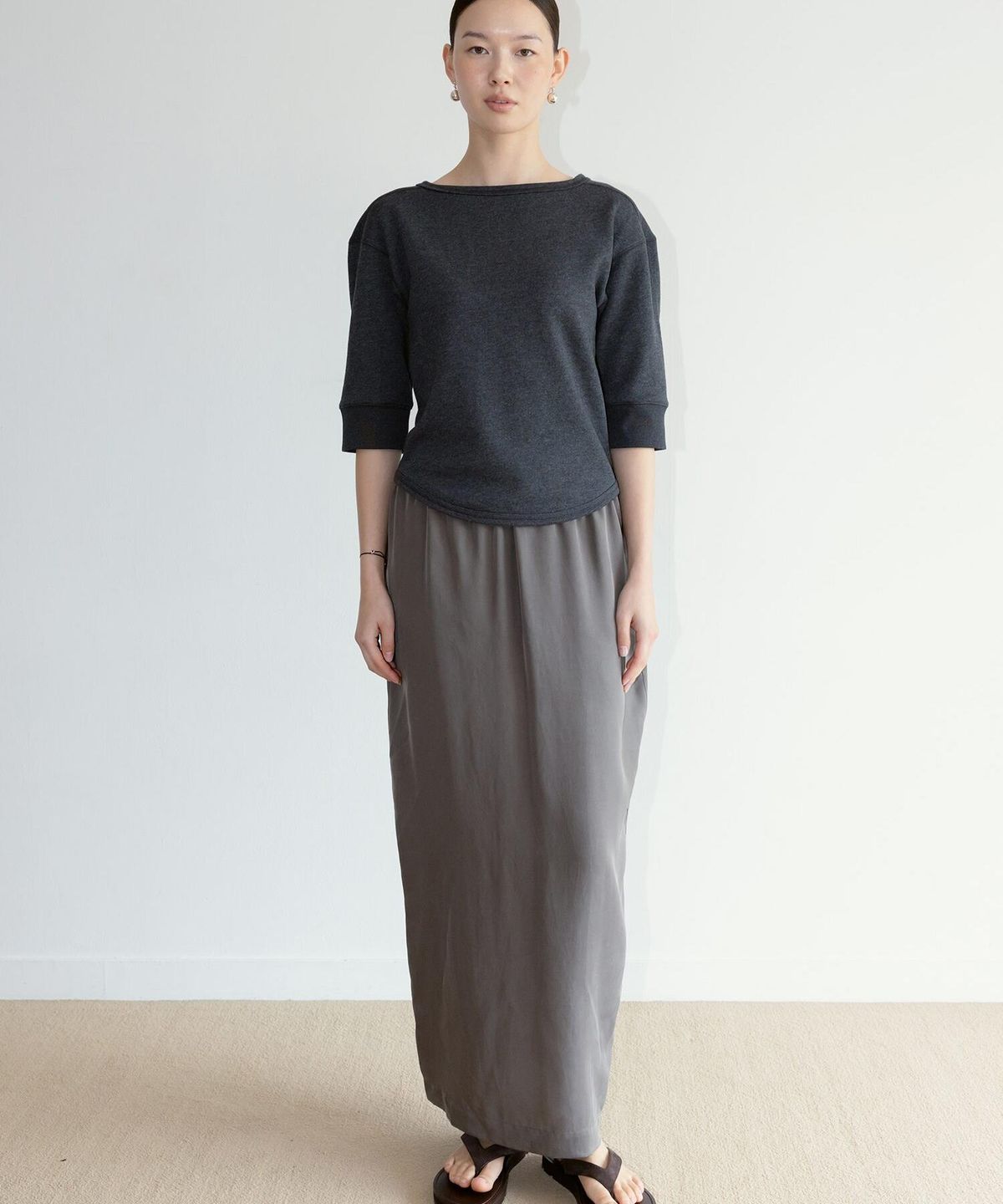 디애퍼처(THE APERTURE) Nelson BoatNeck Top  Ash (TA6741A024)