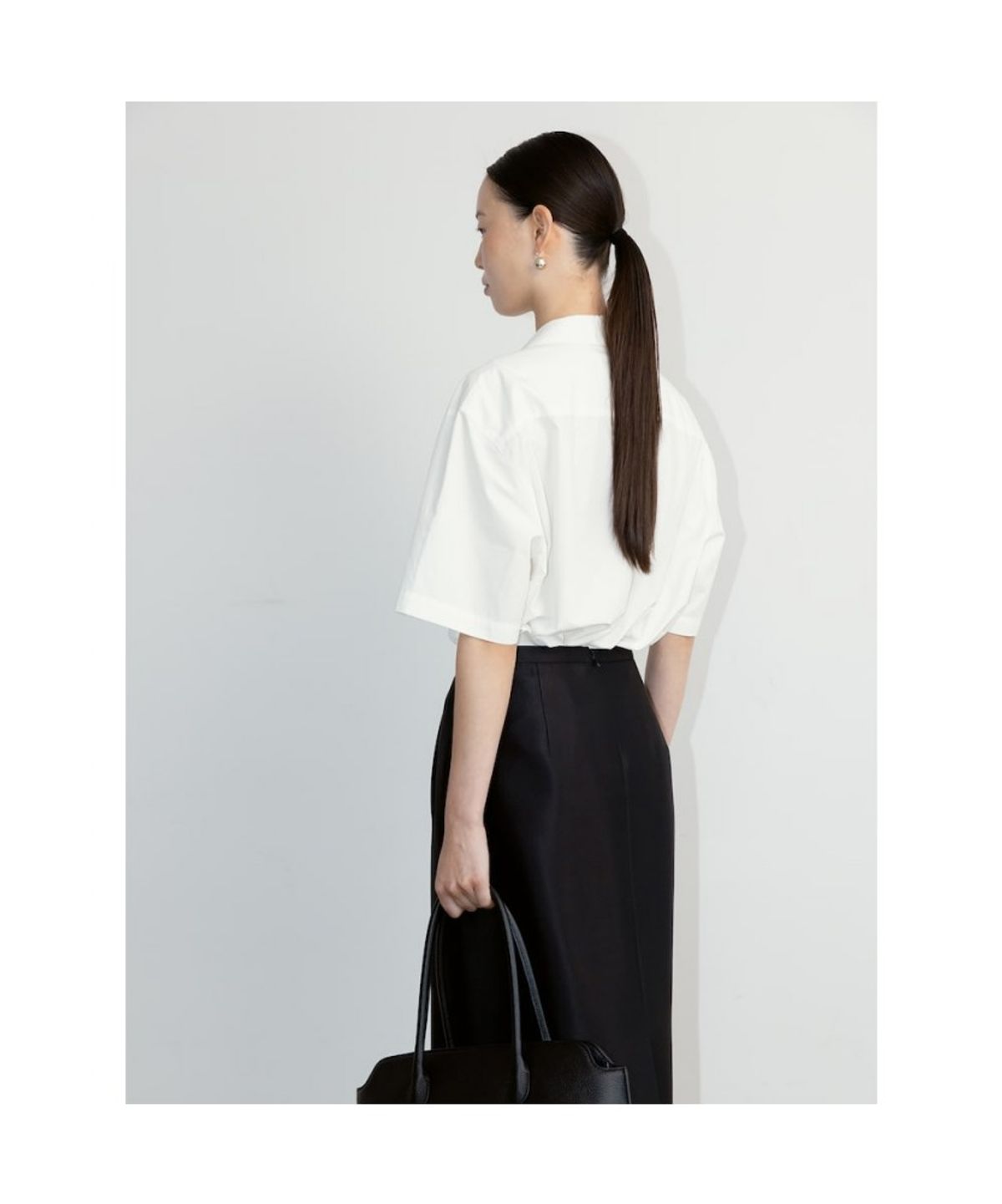 디애퍼처(THE APERTURE) Broderick HSleeve Shirt  White (TA6765A031)