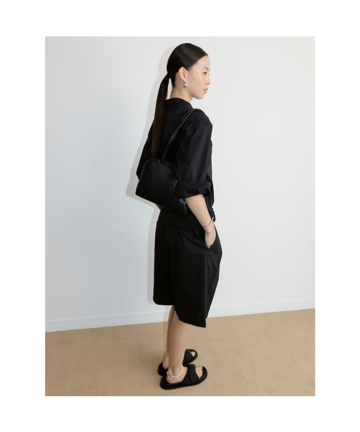 디애퍼처(THE APERTURE) [Unisex] Aperture Classic Shirt  Black (TA6764U015)