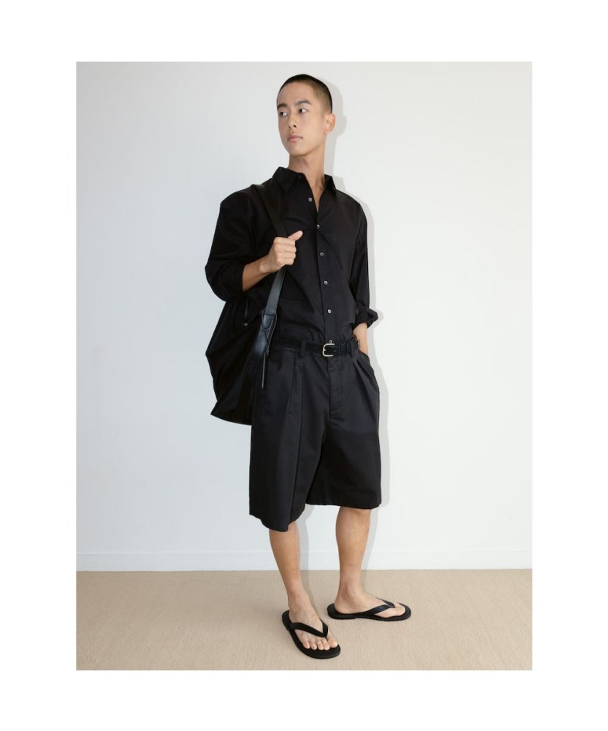 디애퍼처(THE APERTURE) [Unisex] Aperture Classic Shirt  Black (TA6764U015)