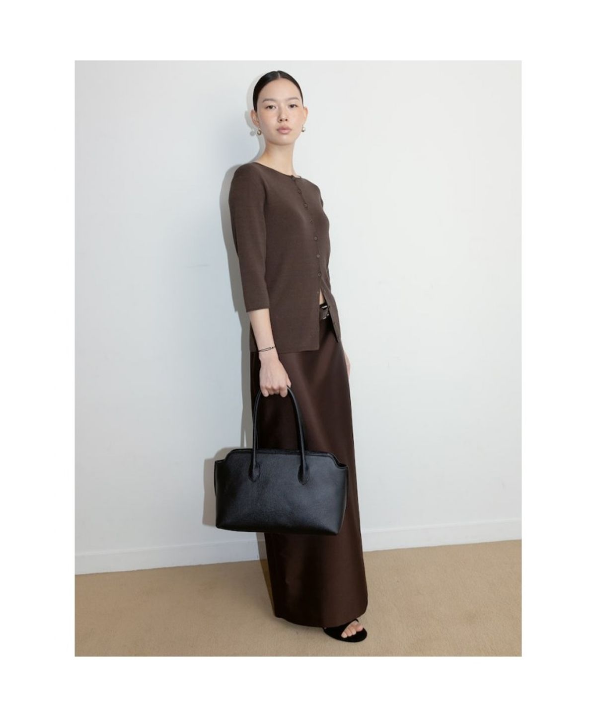 디애퍼처(THE APERTURE) Cambio Knit Cardigan  Brown (TA675AA01D)