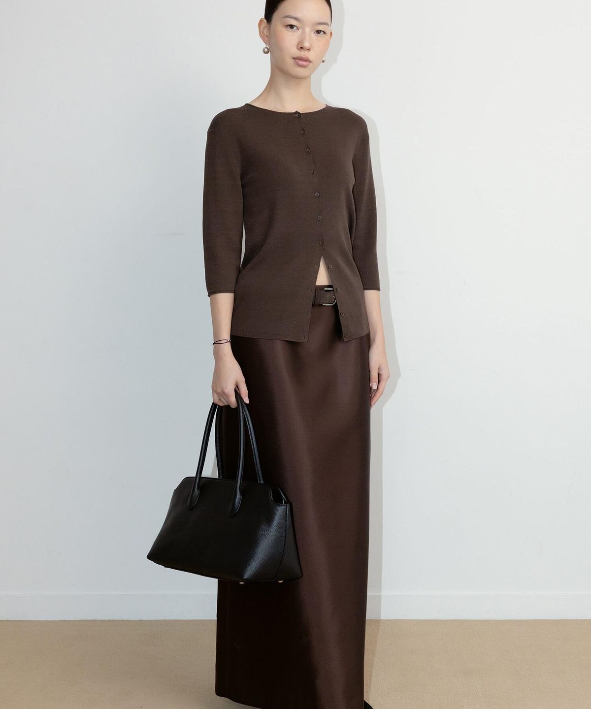 디애퍼처(THE APERTURE) Cambio Knit Cardigan  Brown (TA675AA01D)