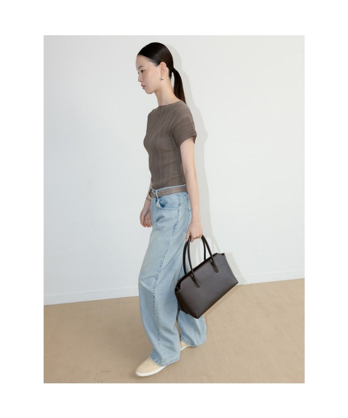 디애퍼처(THE APERTURE) Krish Leather Bag  Brown (TA67D4A01D)