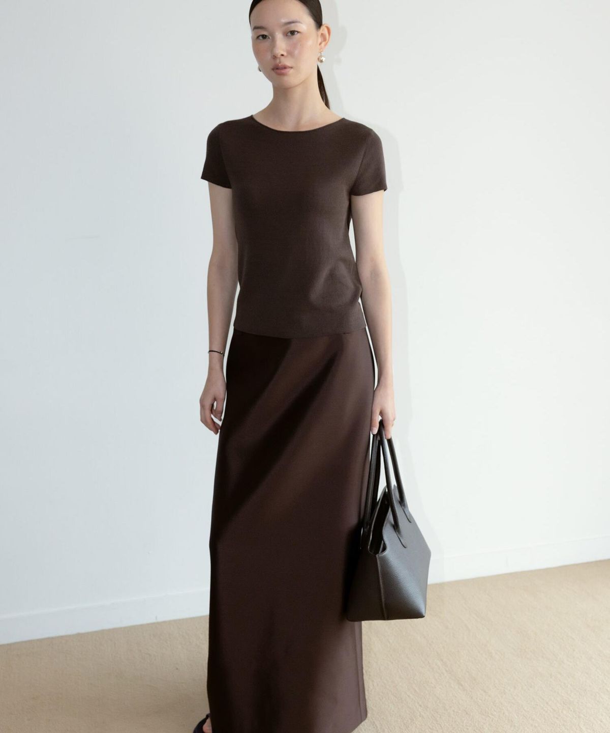 디애퍼처(THE APERTURE) Cambio Knit Top  Brown (TA6751A04D)