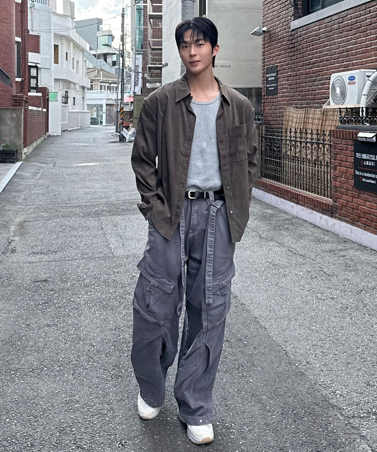 마인드브릿지(MINDBRIDGE) [COUTURE]스웨이드 세미 오버핏 셔츠형 자켓 - 2color