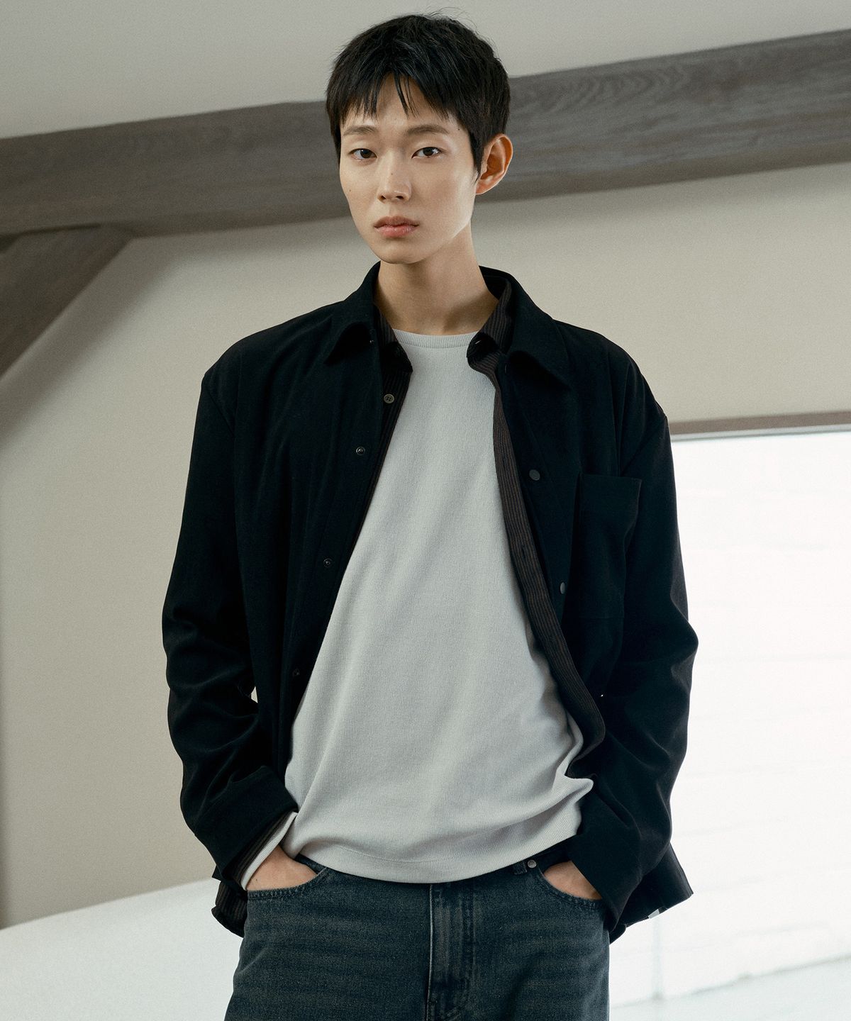 마인드브릿지(MINDBRIDGE) [COUTURE]스웨이드 세미 오버핏 셔츠형 자켓 - 2color