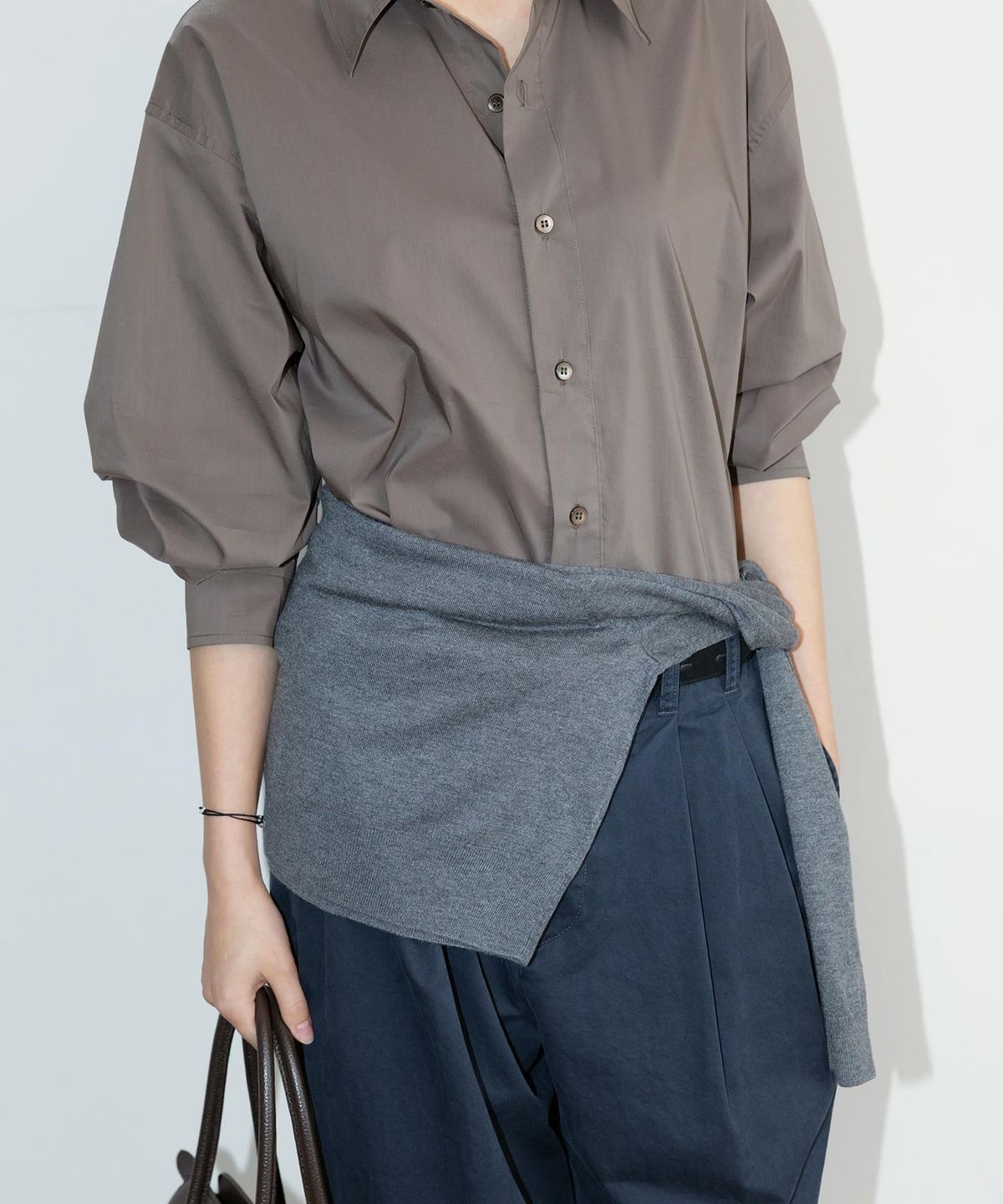 디애퍼처(THE APERTURE) Cash Crop Knit  Grey (TA6751A073)