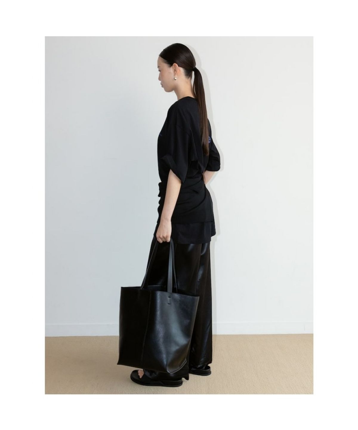디애퍼처(THE APERTURE) Cash Crop Knit  Black (TA6751A075)