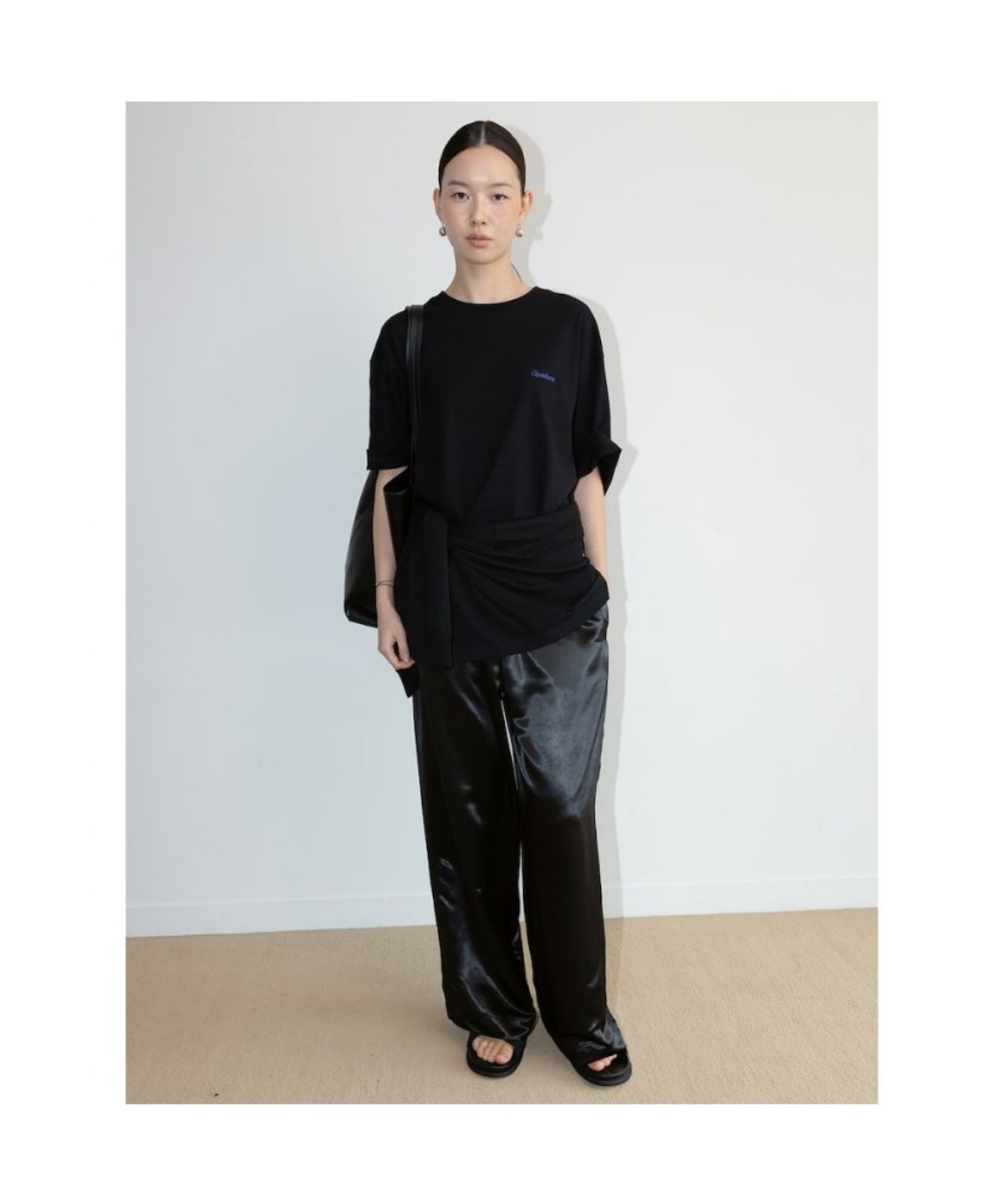 디애퍼처(THE APERTURE) Cash Crop Knit  Black (TA6751A075)