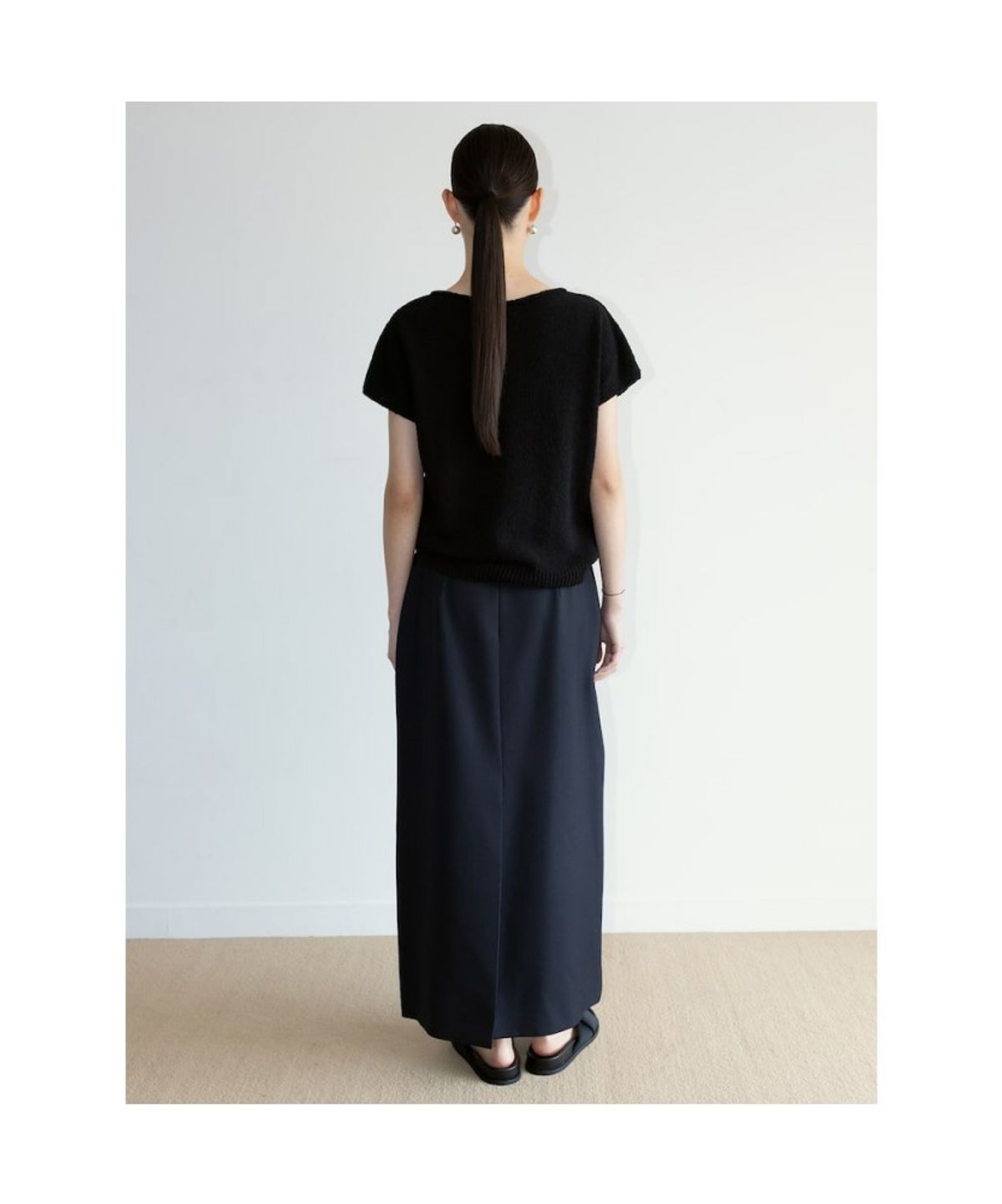 디애퍼처(THE APERTURE) Feldon Knit Top  Black (TA6751A085)