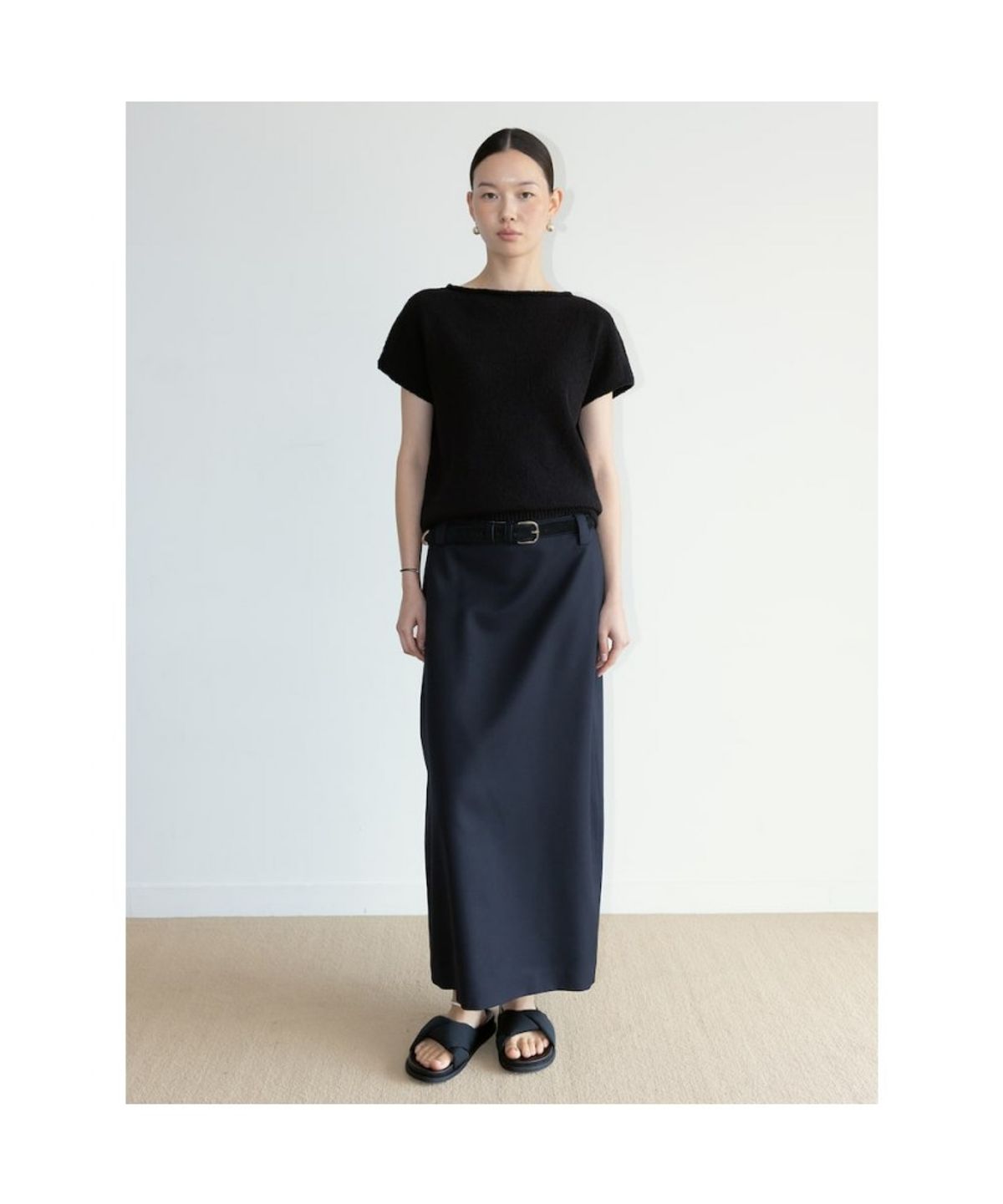 디애퍼처(THE APERTURE) Feldon Knit Top  Black (TA6751A085)