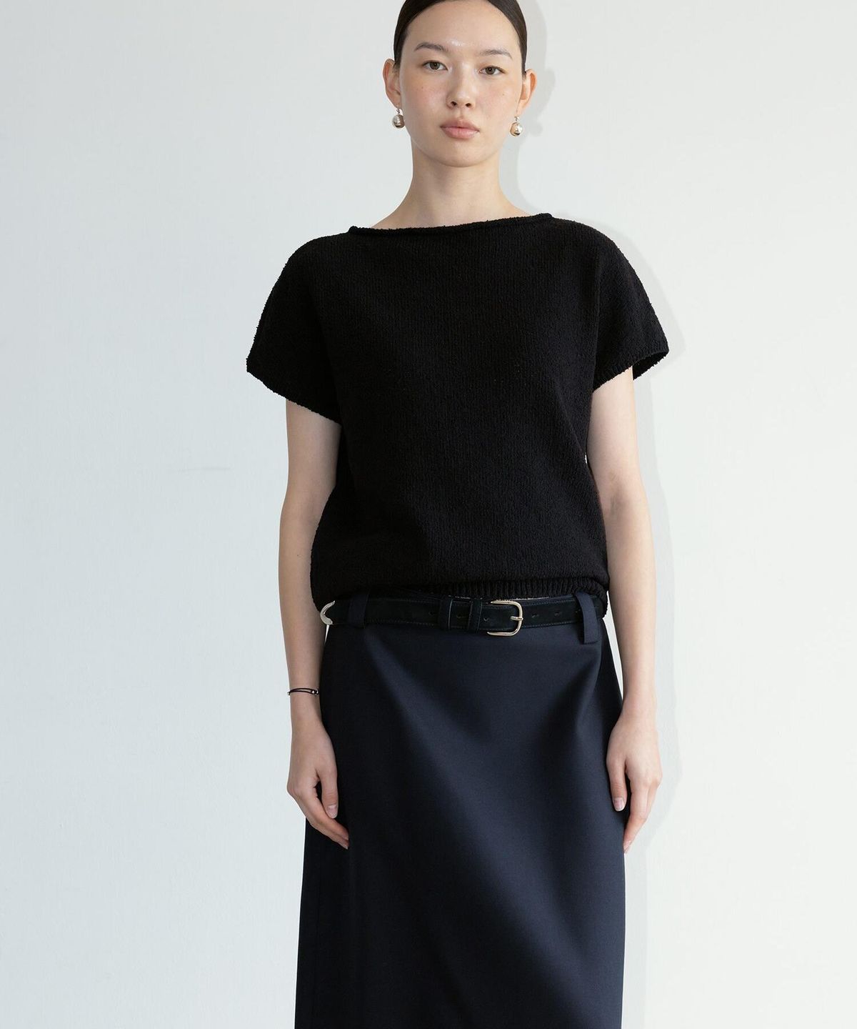 디애퍼처(THE APERTURE) Feldon Knit Top  Black (TA6751A085)