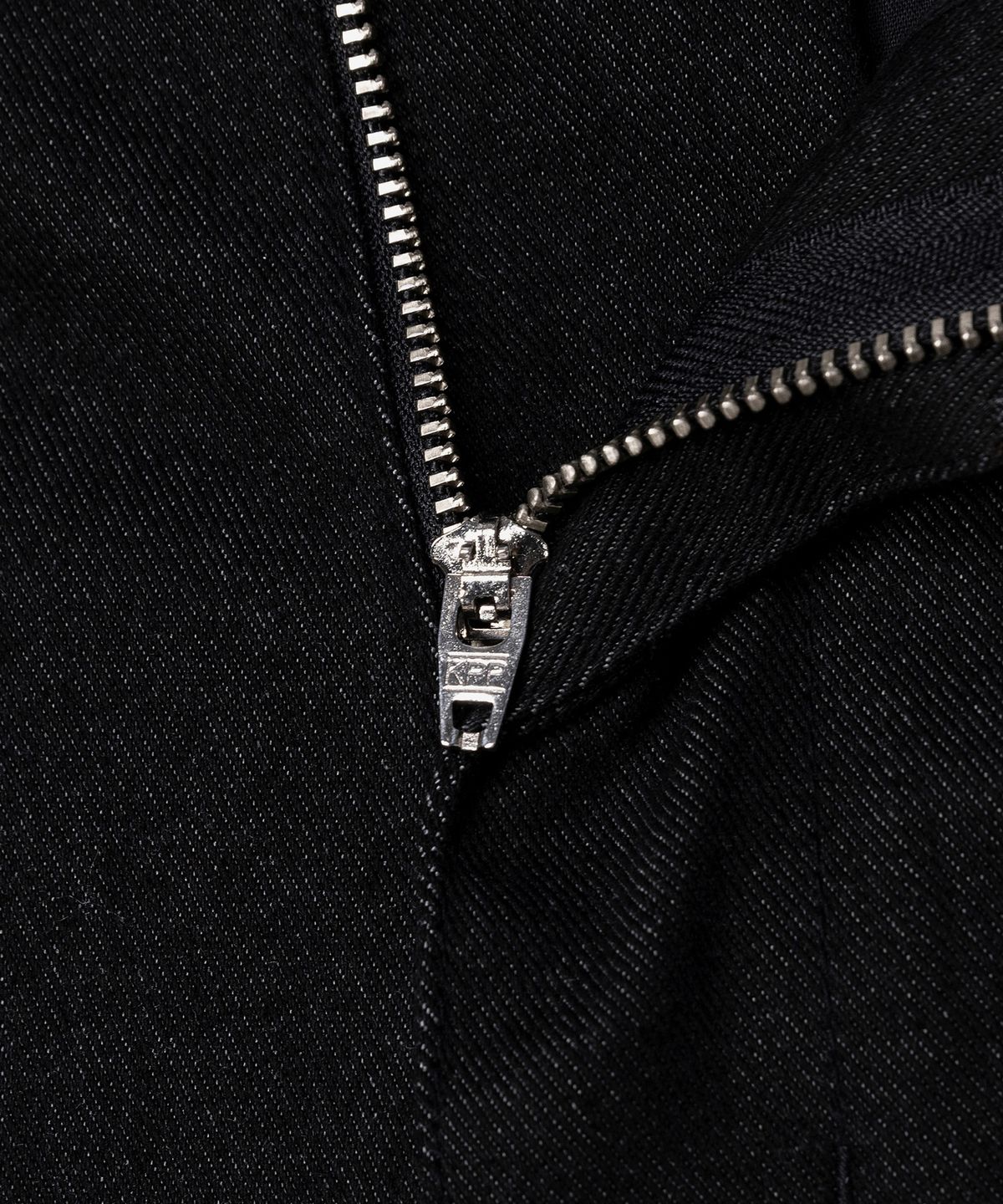 마인드브릿지(MINDBRIDGE) [COUTURE]블랙 데님라이크 퍼티그 팬츠