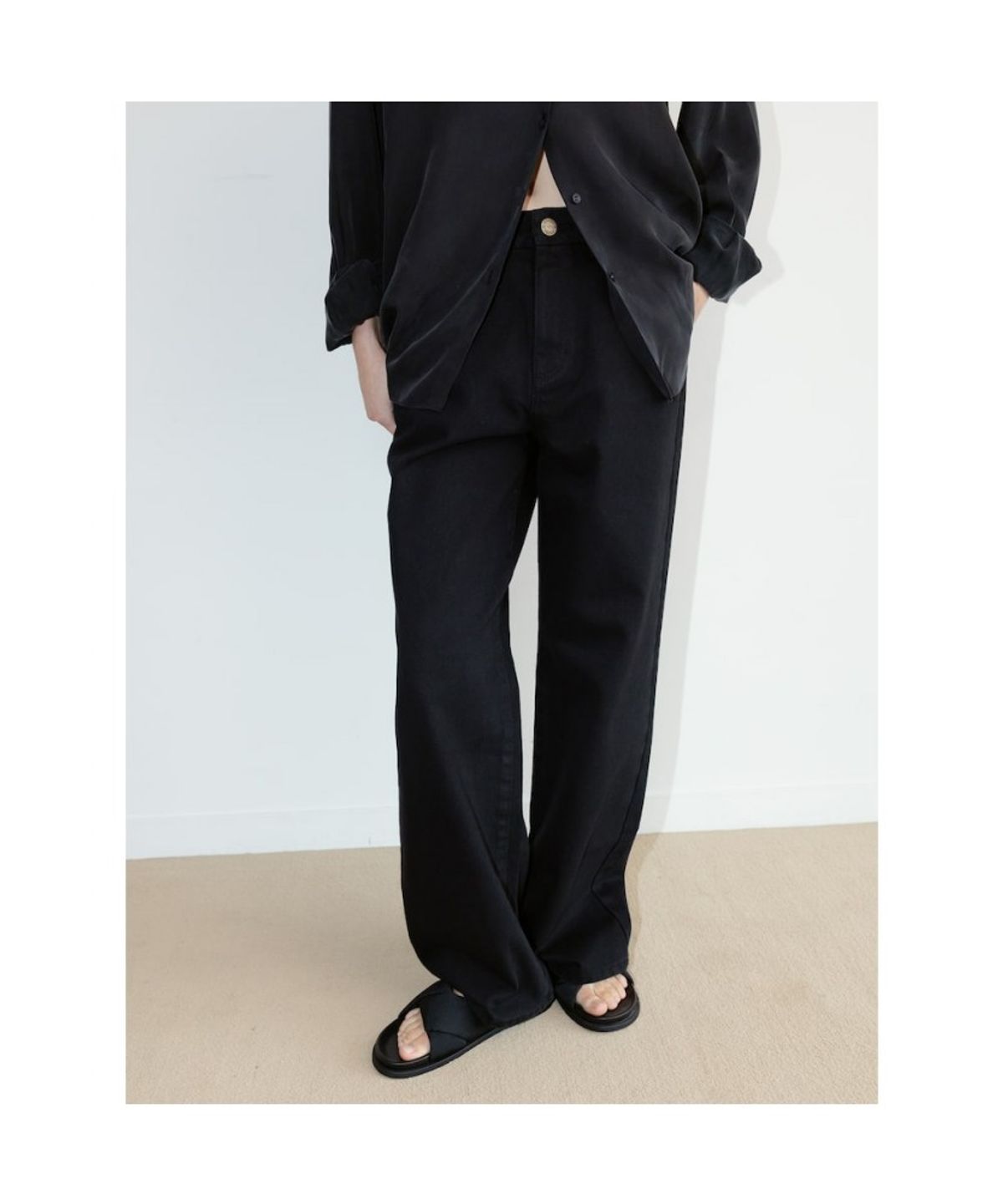 디애퍼처(THE APERTURE) [Unisex] 60S Straight Denim Pants  Black (TA6721U075)
