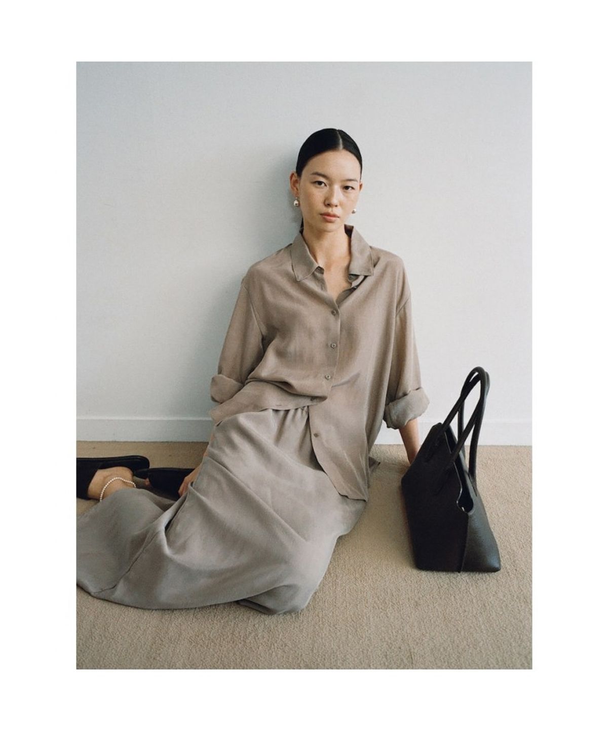 디애퍼처(THE APERTURE) Marlo Cupra H Line Skirt  Beige (TA6727A14A)