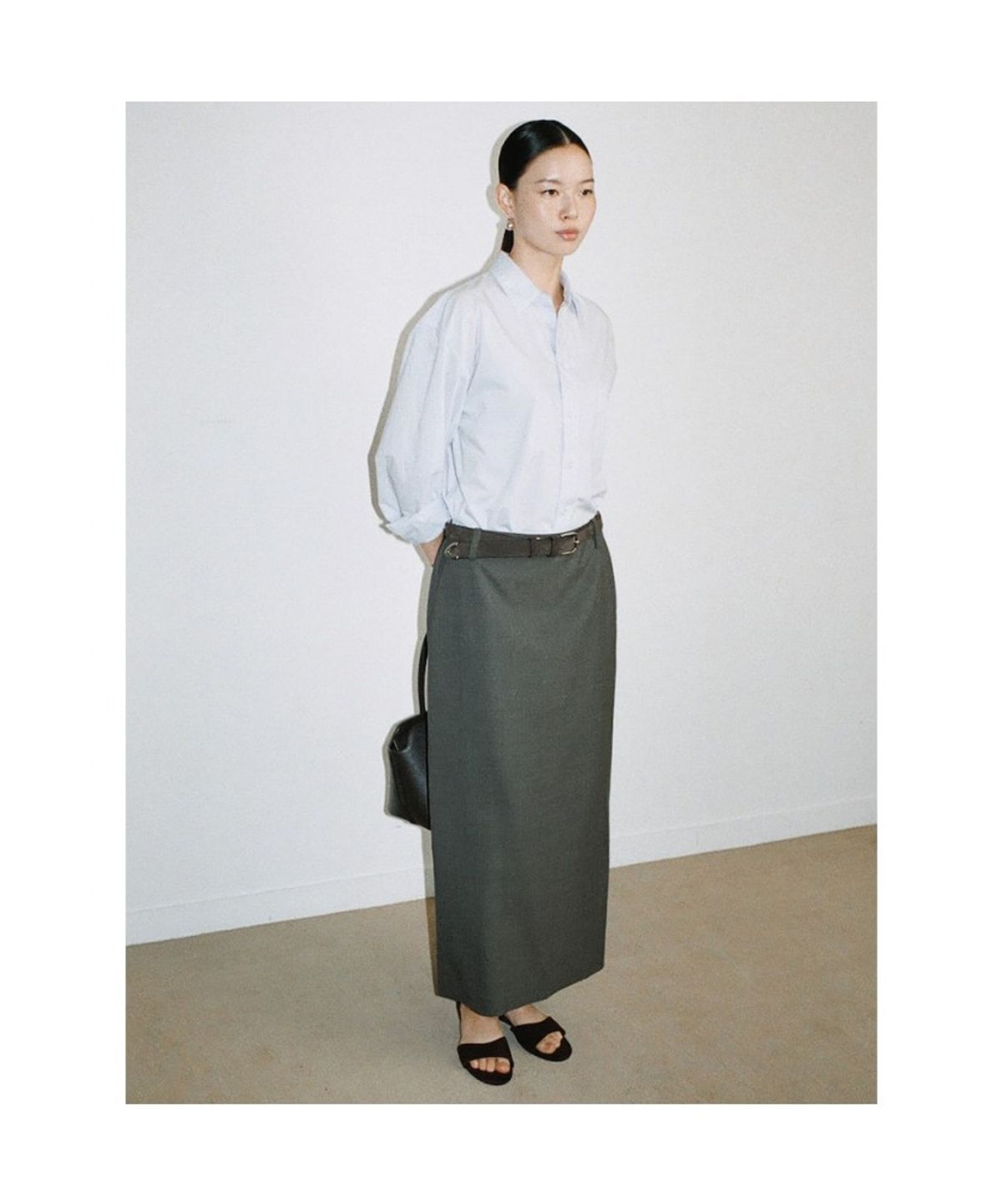 디애퍼처(THE APERTURE) Georgia H Line Skirt  Ash (TA6727A124)