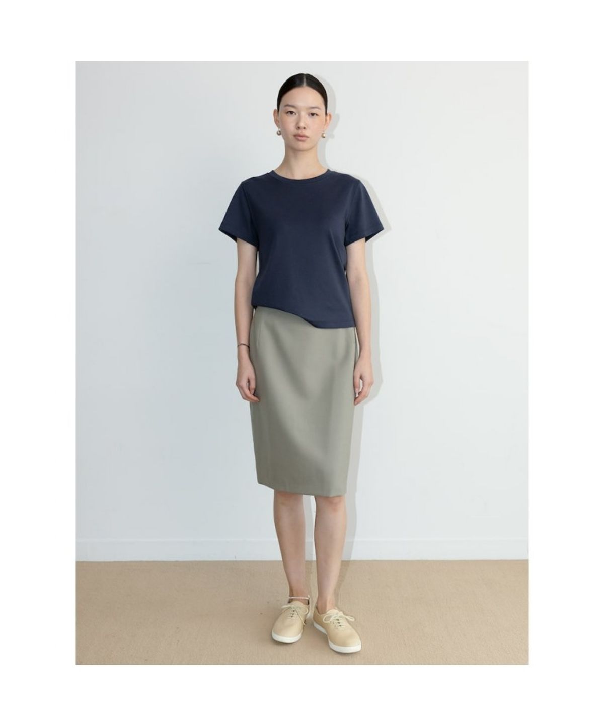 디애퍼처(THE APERTURE) Josh Midi H Line Skirt  Beige (TA6727A07A)