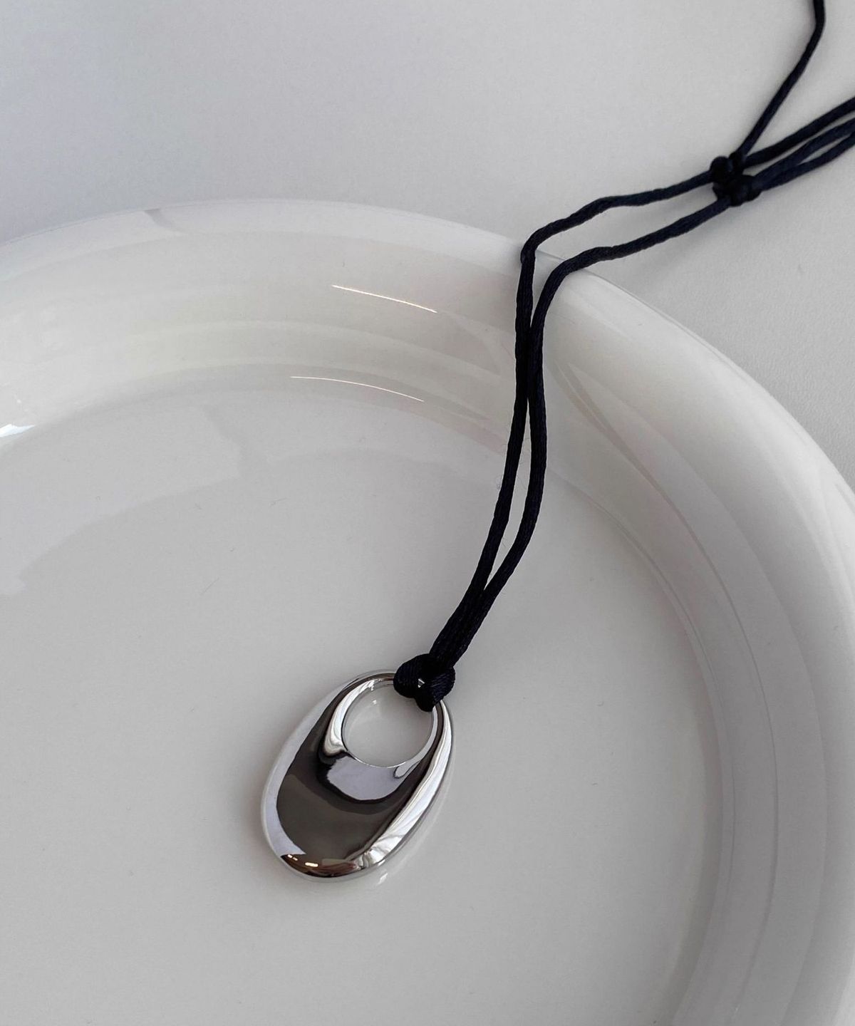 헤이타(HEITA) VARIX SILVER NECKLACE 바릭스 펜던트 실버목걸이