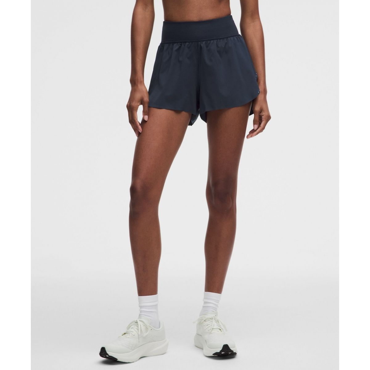 룰루레몬(LULULEMON) 패스트 앤 프리 미드라이즈 스플릿 쇼츠 3inch *업데이트 디자인