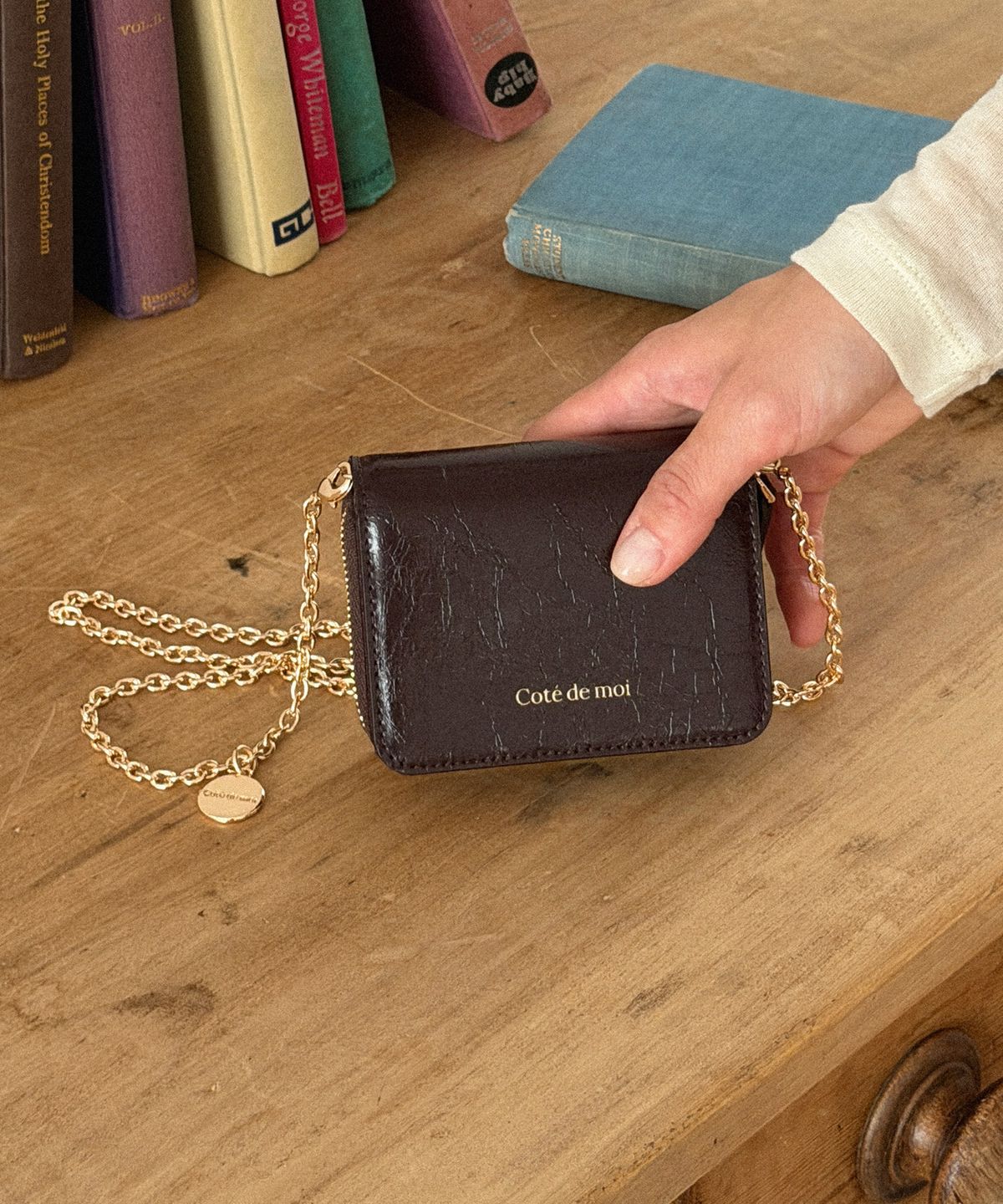 꼬떼드무아(COTEDEMOI) Page Zip Chain Wallet - Chocolate Brown