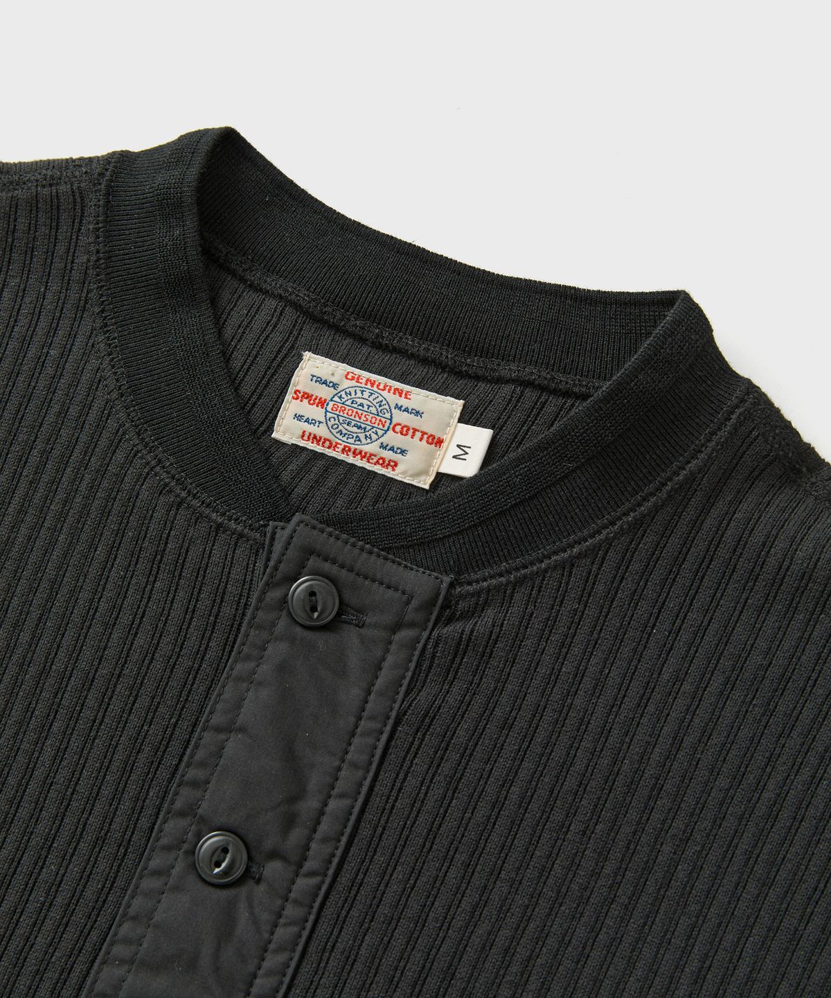 브론슨(BRONSON) Ribbed Long Sleeve Henley Shirt Black