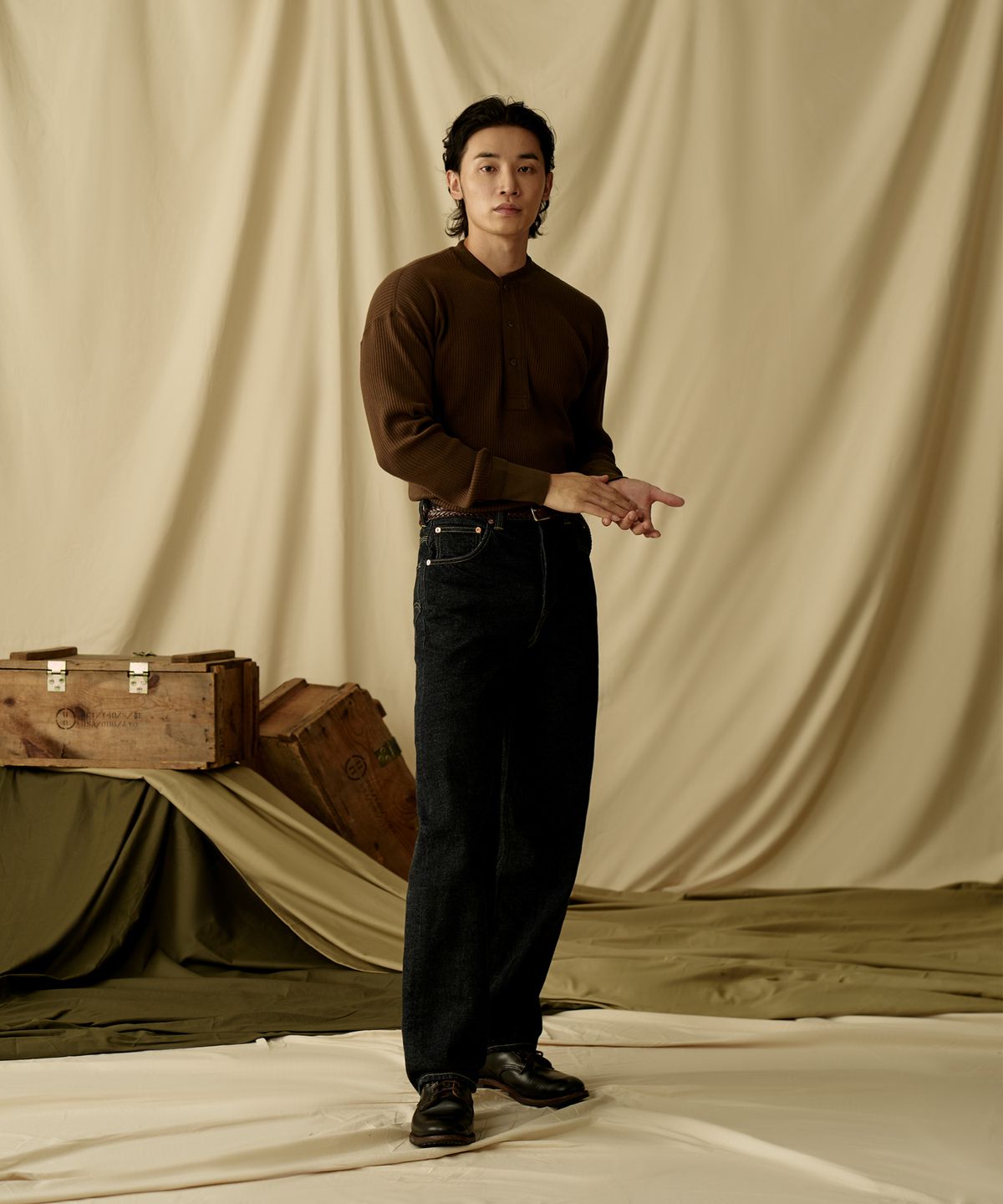 브론슨(BRONSON) Ribbed Long Sleeve Henley Shirt Black
