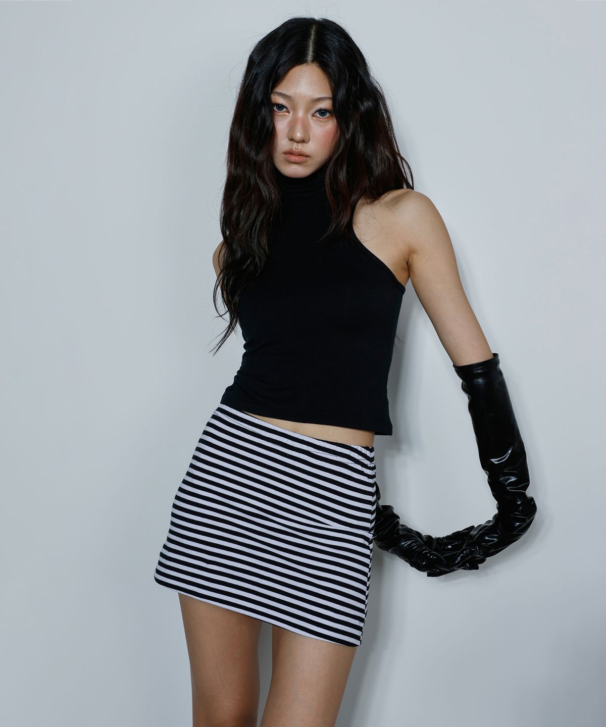 티미드프리크(TIMID FREAK) Mock Neck Span Sleeve
