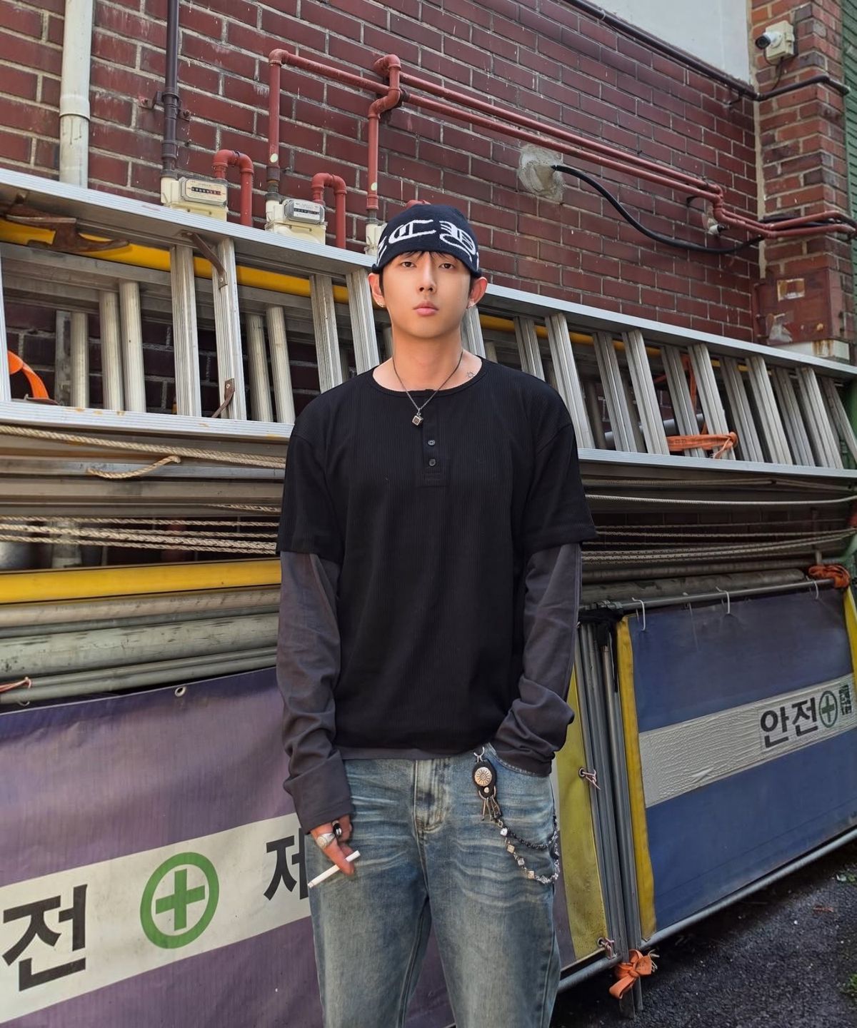 슈퍼서브(SUPERSUB) [크롭]골지 헨리넥 레이어드 긴팔 티셔츠-블랙