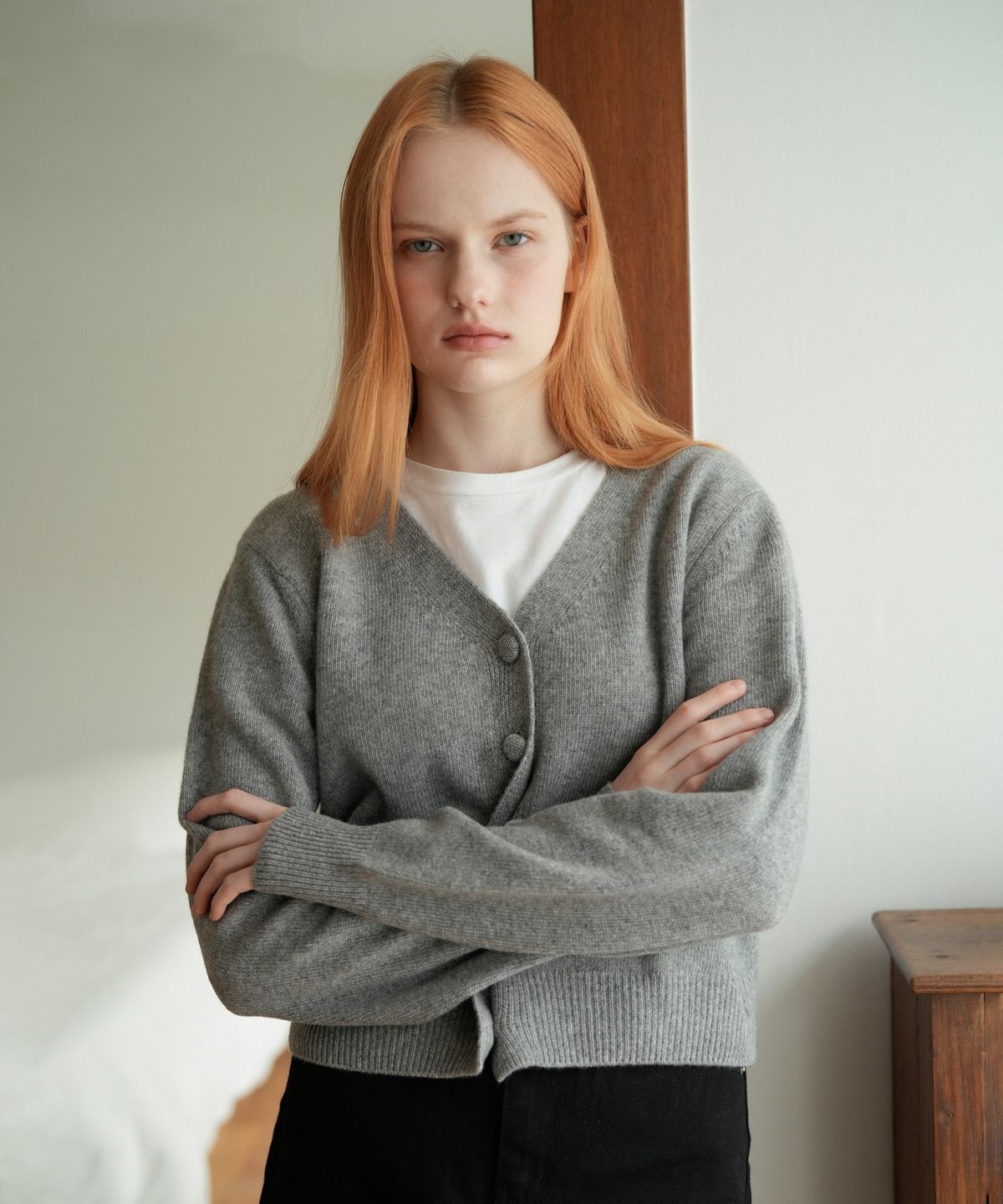 블레티(VLETI) Wool 100% V-neck Basic Knit Cardigan (Gray)