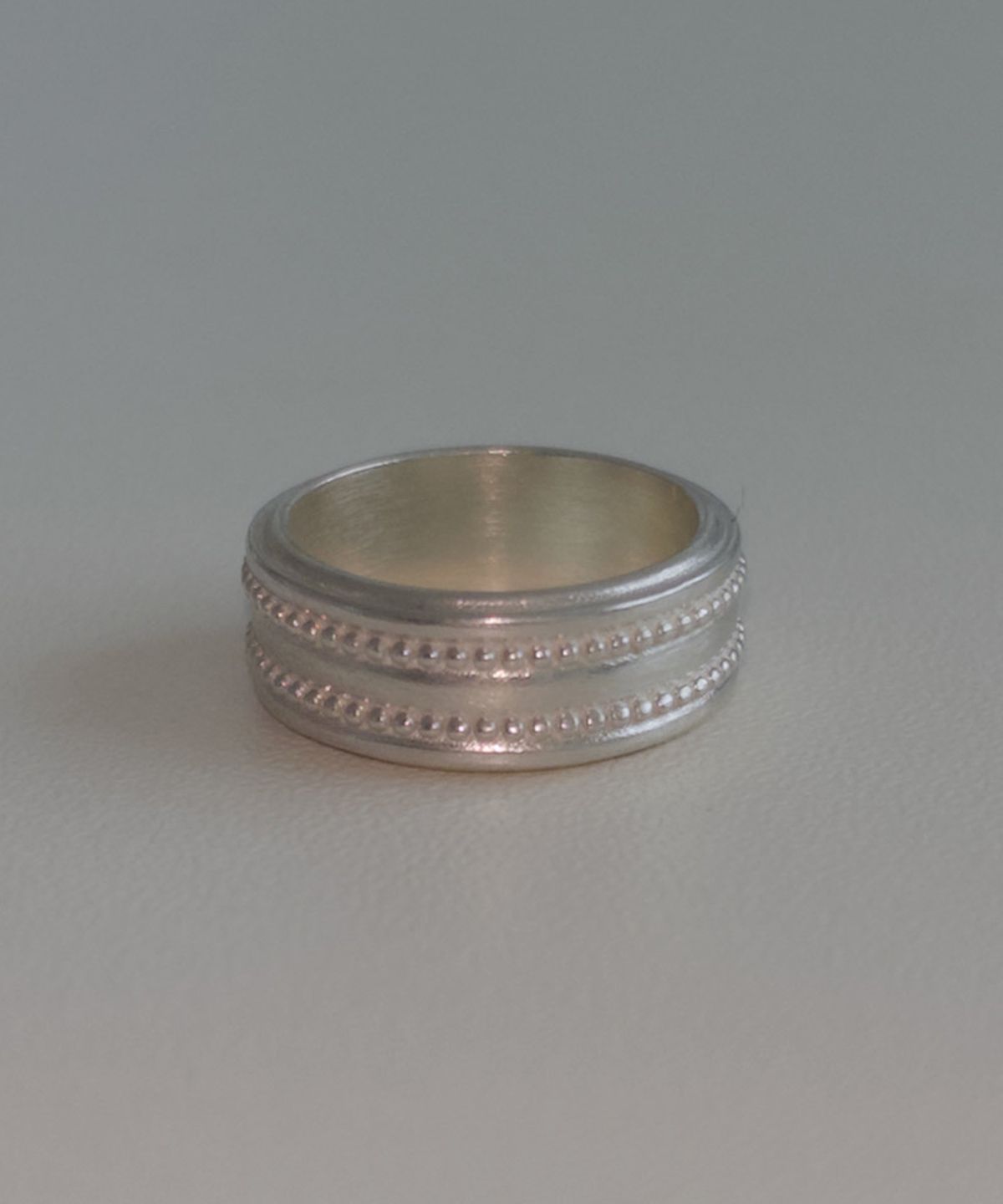 페어오브러브(PAIR OF LOVE) Flute Knurled Double Ring