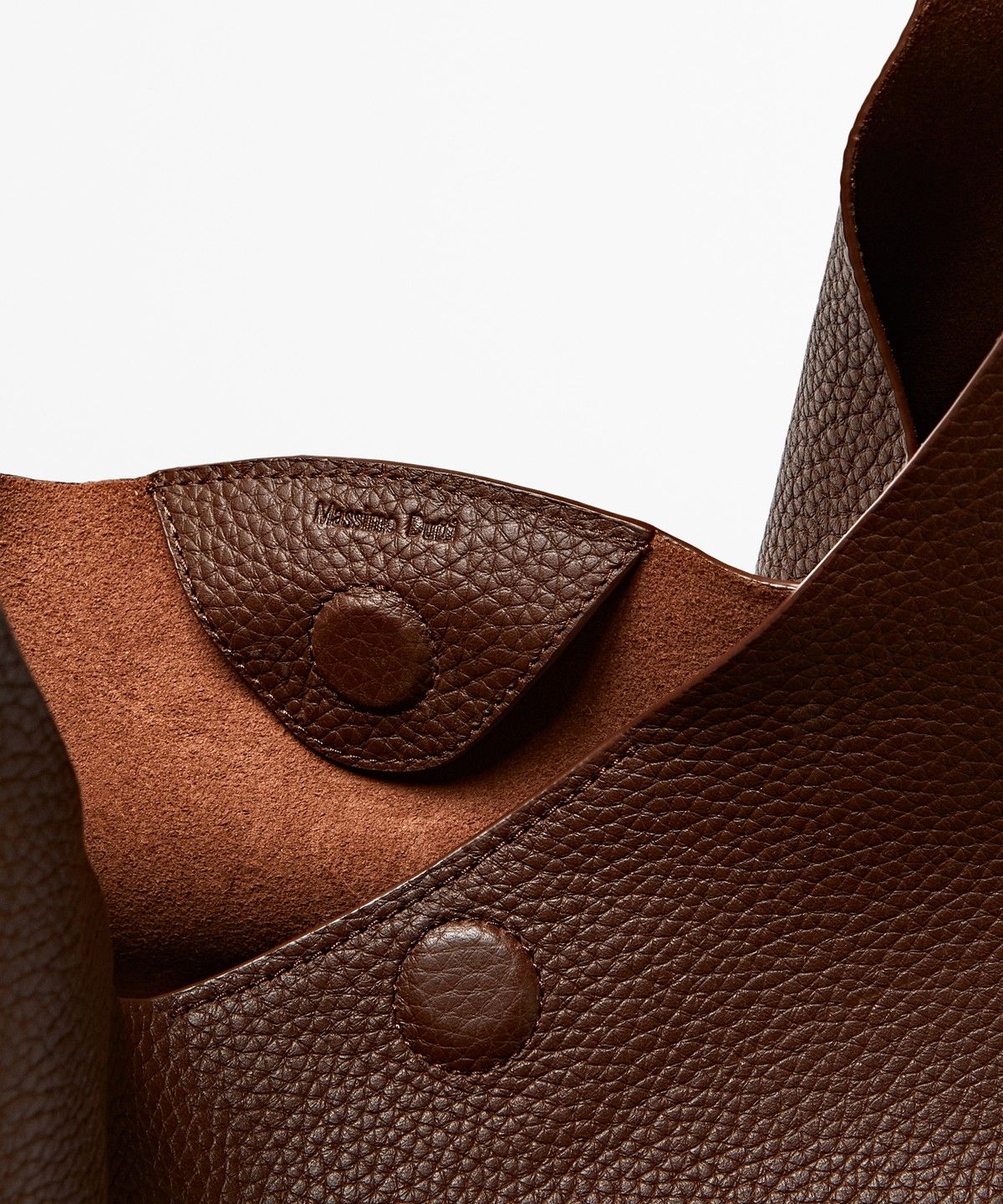 마시모두띠(MASSIMO DUTTI) 나파 가죽 미디엄 숄더백