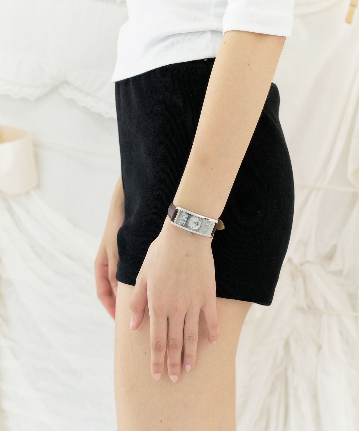 그럼피스터프(GRUMPY STUFF) Star Me Leather Watch