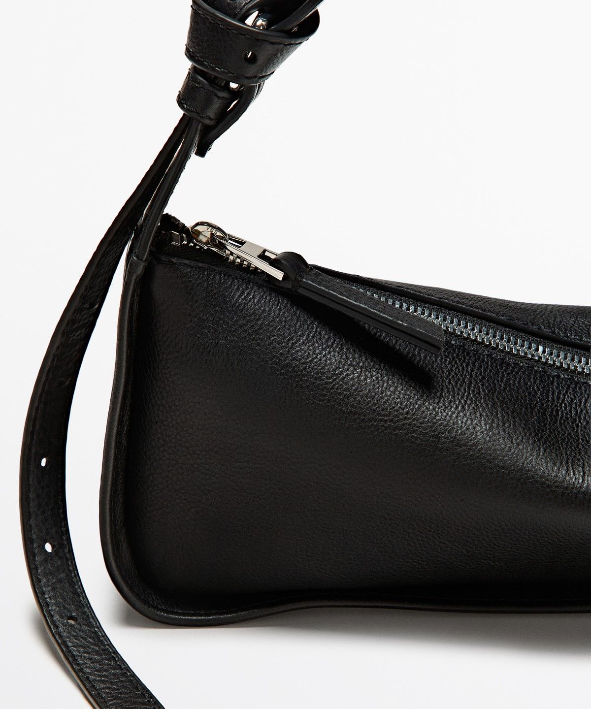 마시모두띠(MASSIMO DUTTI) 레더 미니 숄더백