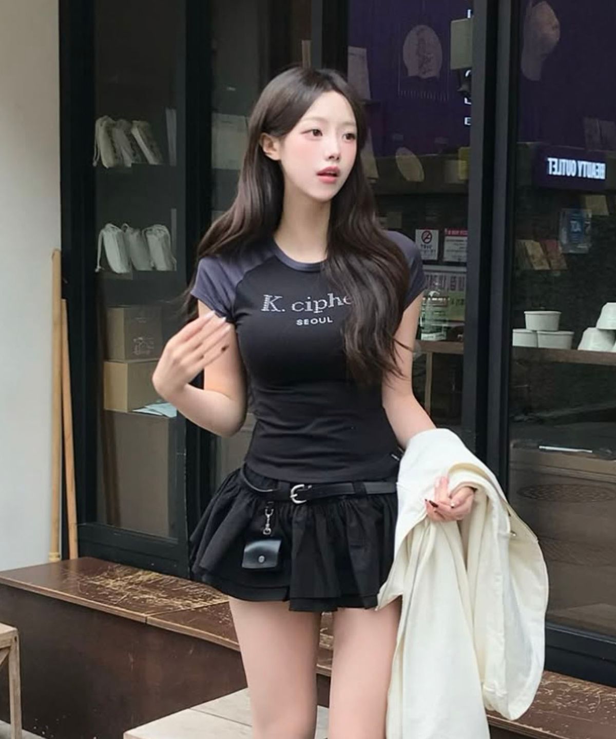 카인드싸이퍼(KIND CIPHER) 핫픽스 나그랑 배색 티셔츠 블랙