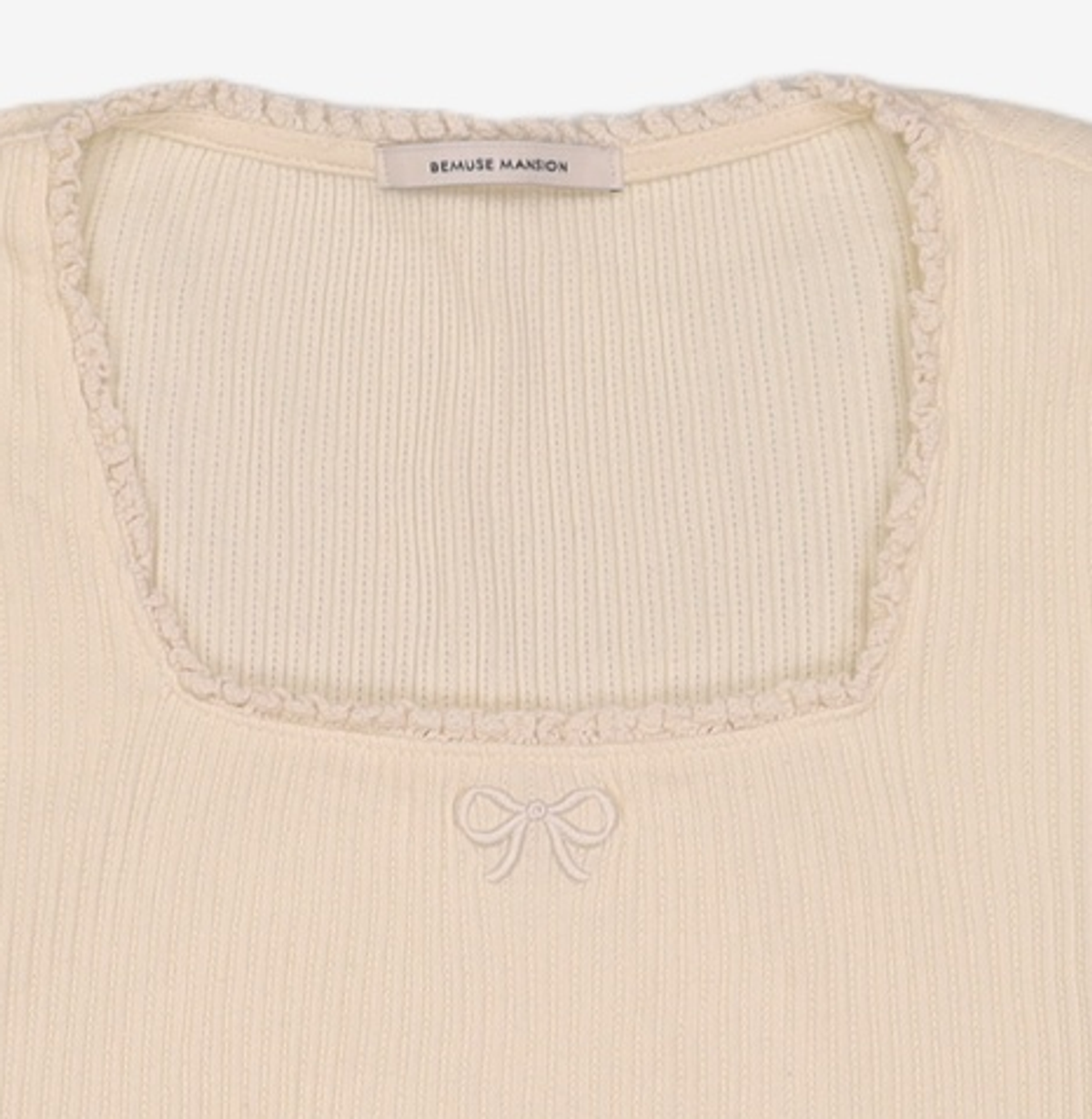 비뮤즈맨션(BEMUSE MANSION) Ribbon point square neck top - Cream FREE