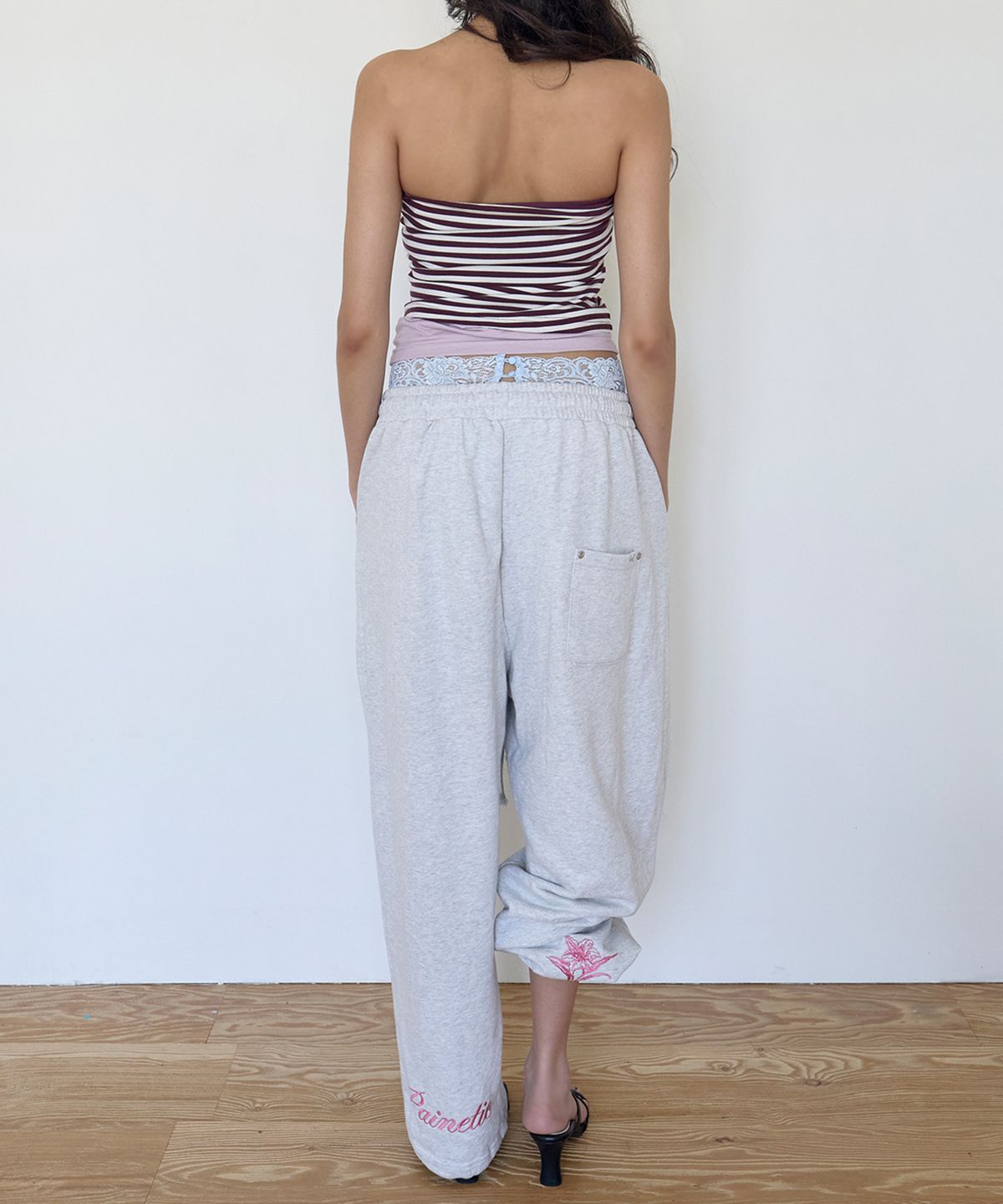 페이네틱(PAINETIC) PNT Embroidered Sweatpants (MELANGE GREY)