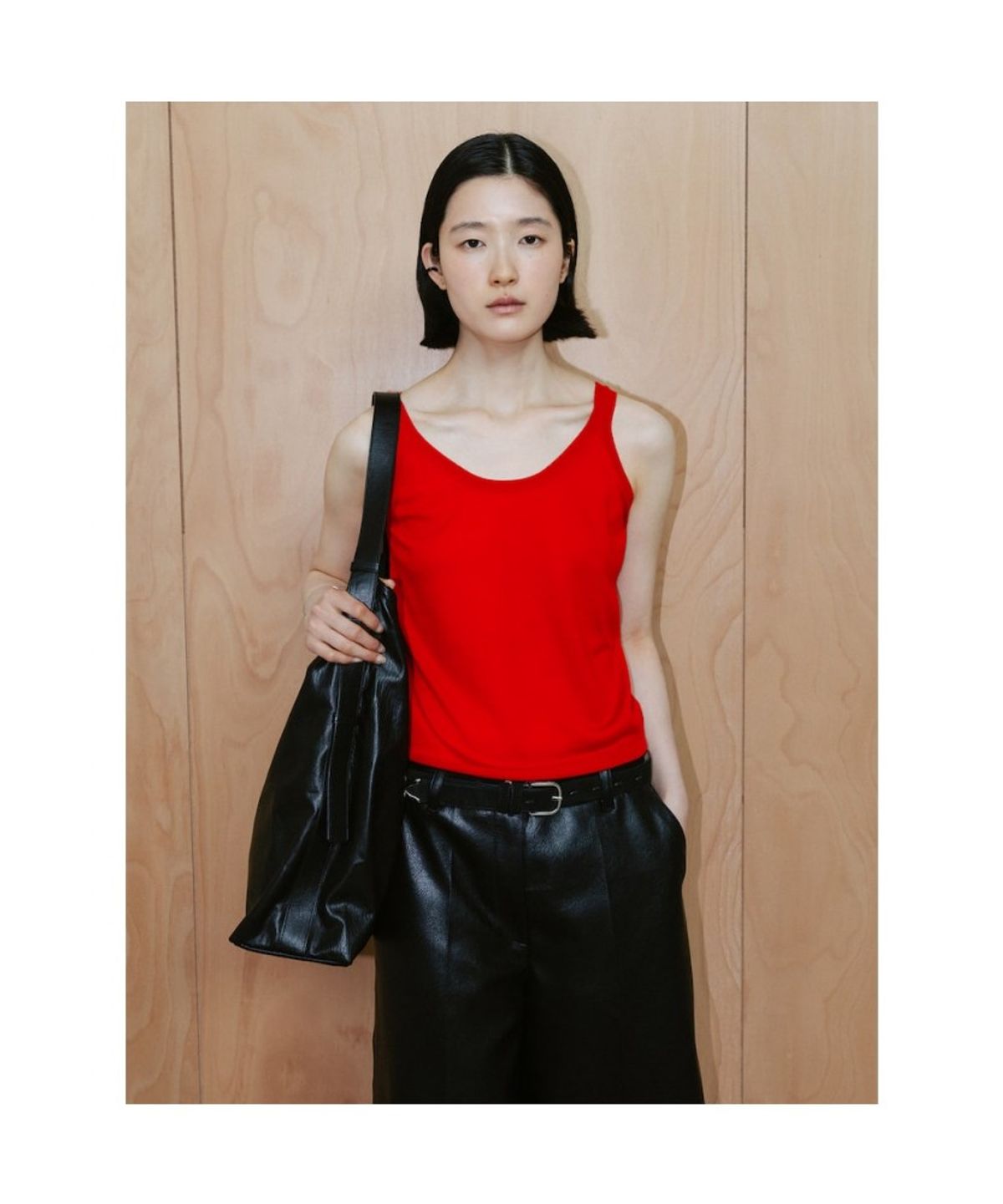 디애퍼처(THE APERTURE) Carter Hobo Bag  Black (TA67D4A085)