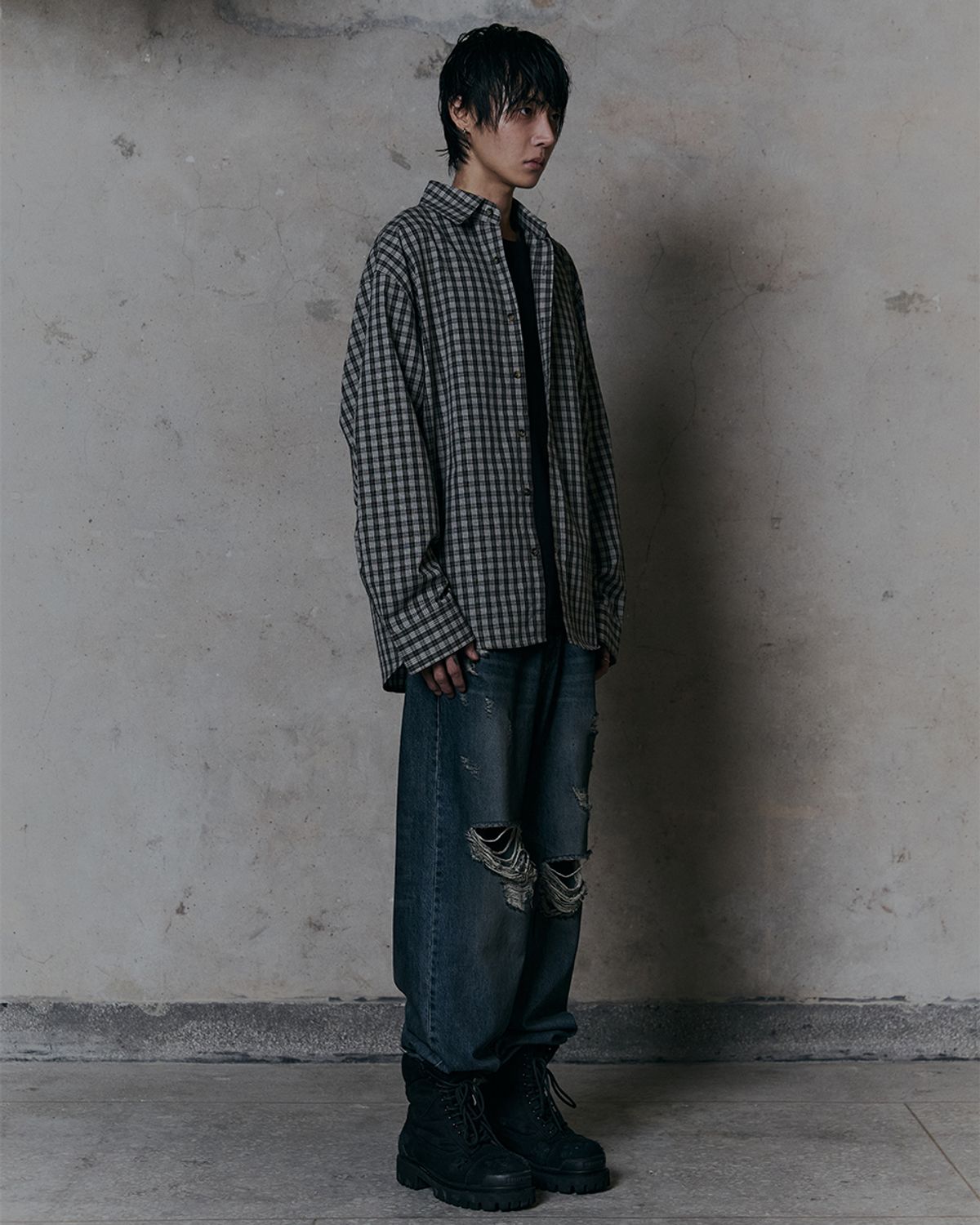 덤(THUMB) Fade Grunge Check (NAVY)