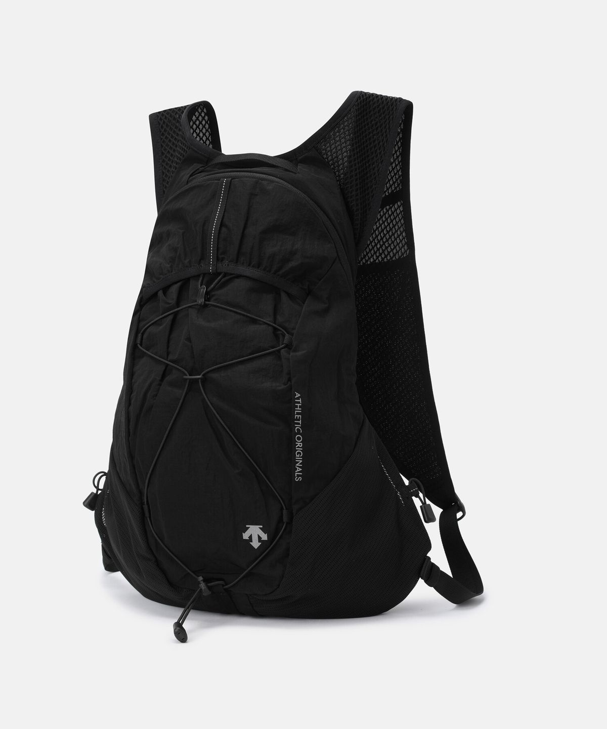 데상트(DESCENTE) 러닝 베스트형 경량 백팩 (10L) 블랙 SR323RBP70