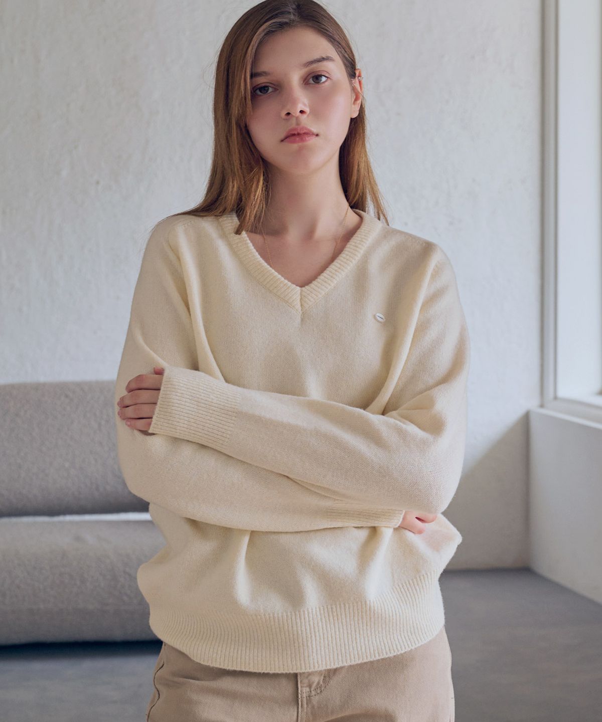 슬로우롤리(SLOWLOLLI) Superfine merino wool v-neck knit_4 Colors