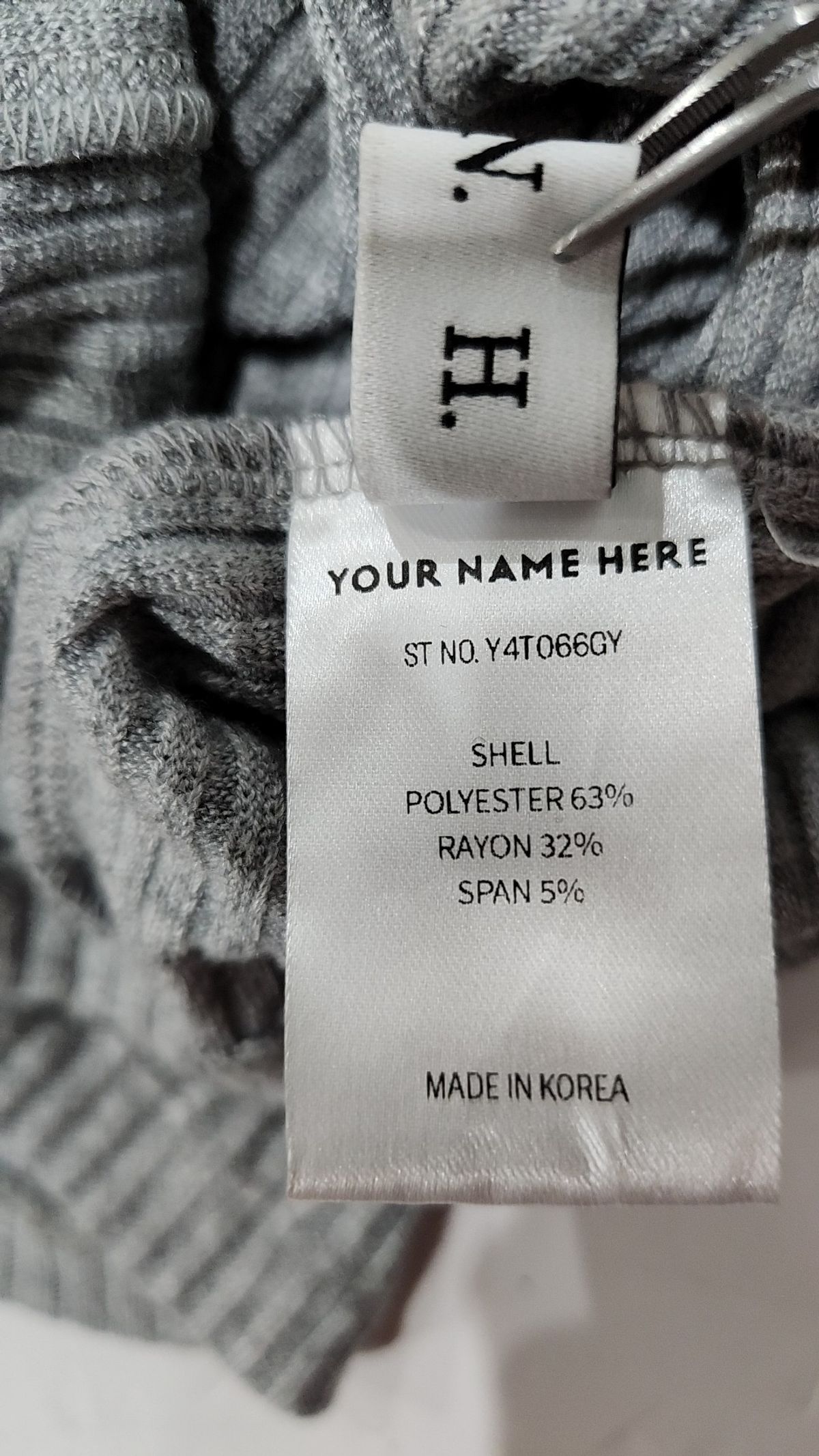 유어네임히얼(YOURNAMEHERE) 니트/스웨터 FREE